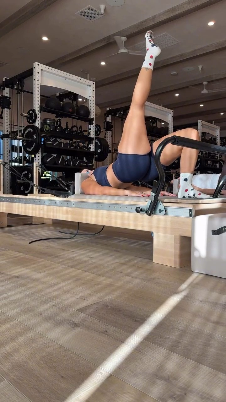 @mysundaypilates @paragonfitwear @pila.barre