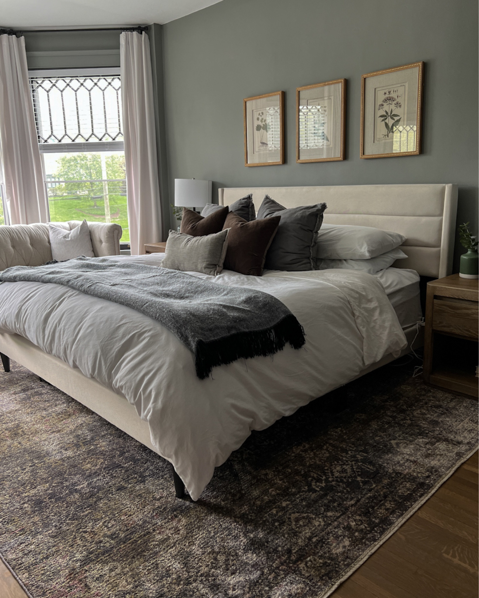 #jeanstofferxloloi launch day rug in our primary bedroom! Pictured here is the Bradbury bru-05 multi in 8x10.

#LTKGiftGuide #LTKhome