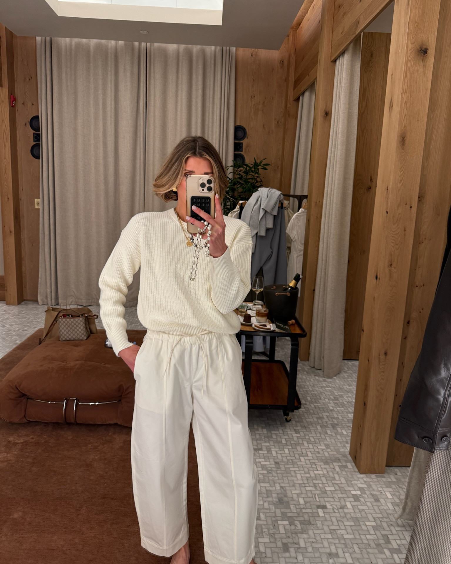 Comfy and cute in off white. Shopping new arrivals at @Aritzia 

#LTKootd #LTKNYFW