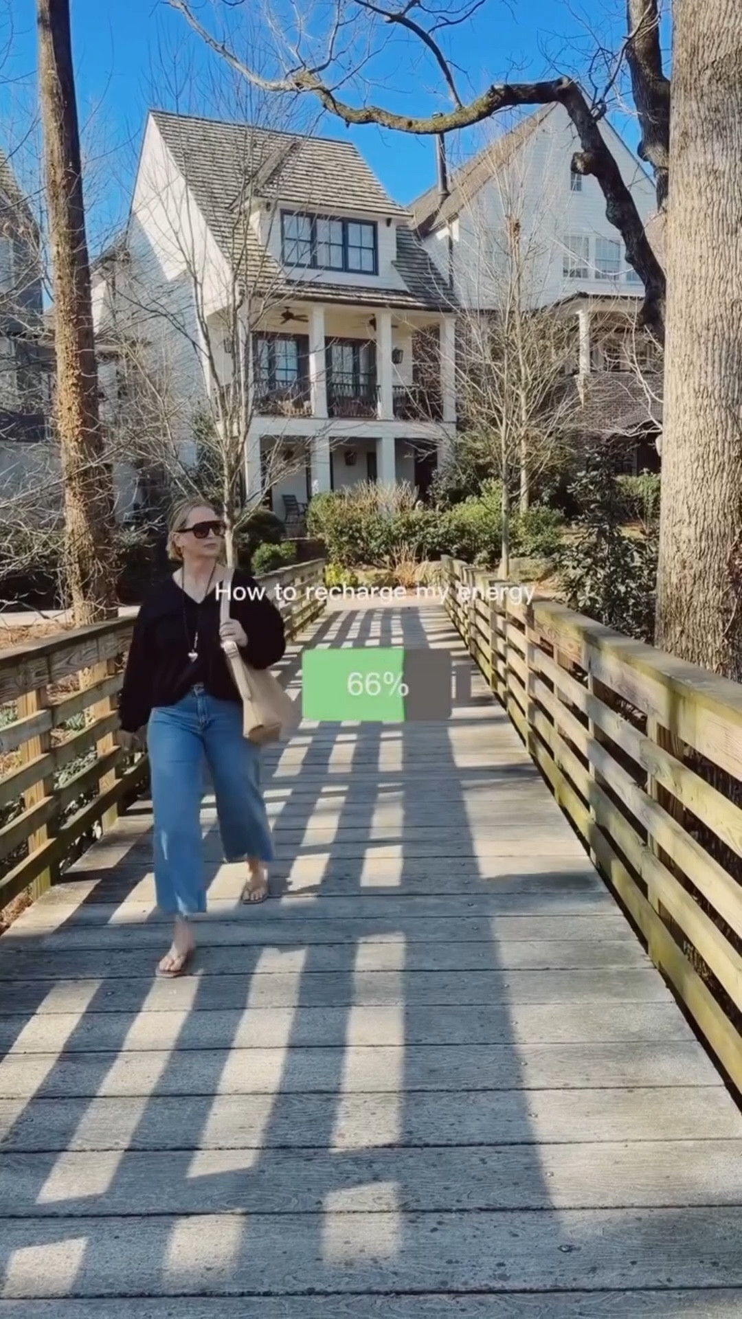 Sunshine ☀️ Coffee ☕️ Walk 🚶🏽‍♀️ Nature 🌸
What are your favorite ways to go from 🪫➡️🔋?

Sweatshirt @shopkmj 

#midlifemoves #moodliftersinmidlife #sunshineinmidlife #rechargeinmidlife