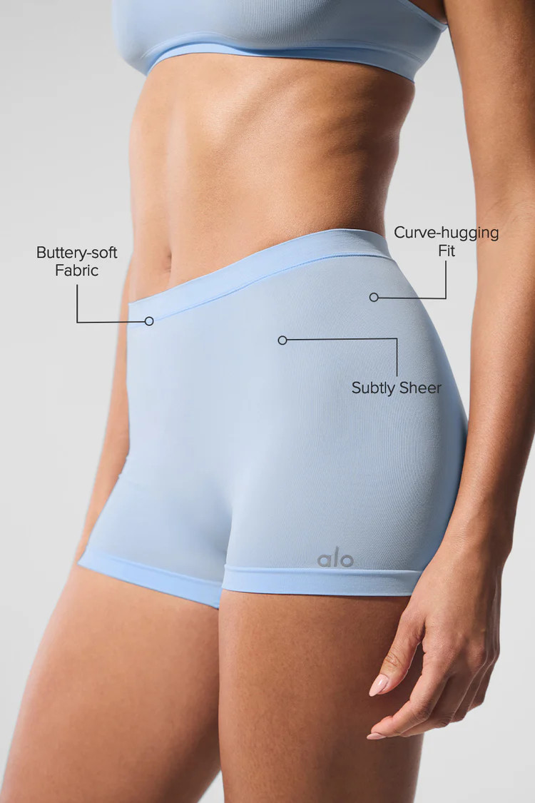 Sheer Glow Boyshort | Alo Yoga (US)