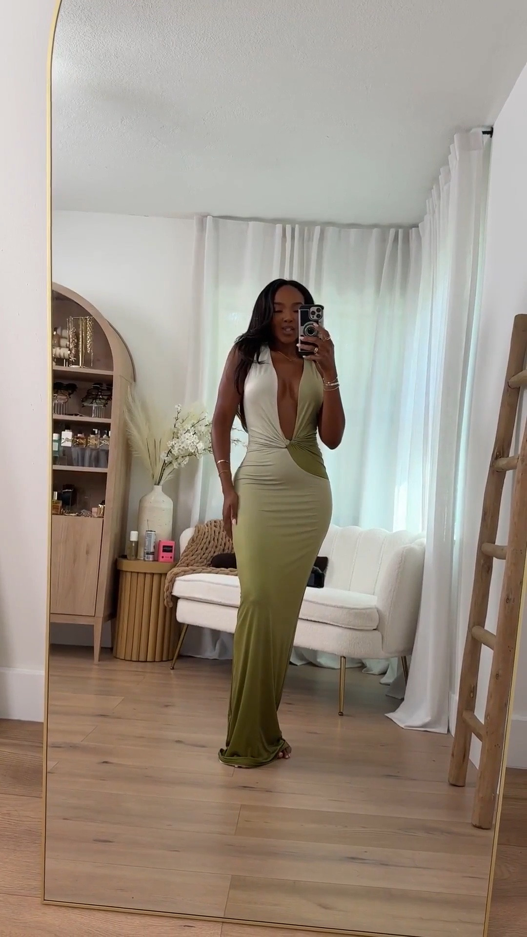 Scroll to shop! ✨ Everything from this look is linked below. 👇🏽    Wearing: Size Small | 5’4” | 140 lbs  📲   Download the FREE LTK app & follow me (@kirasfashionfinds) to shop all my daily finds.  #LTKootd #LTKPetite #LTKU