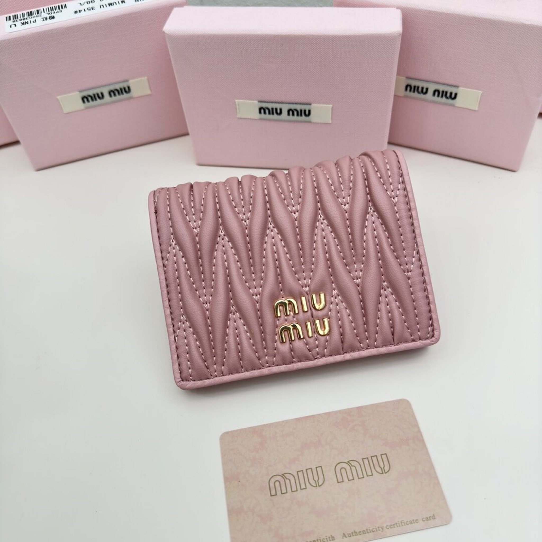 Miu miu wallet 💓

#LTKcanada #LTKstyletip