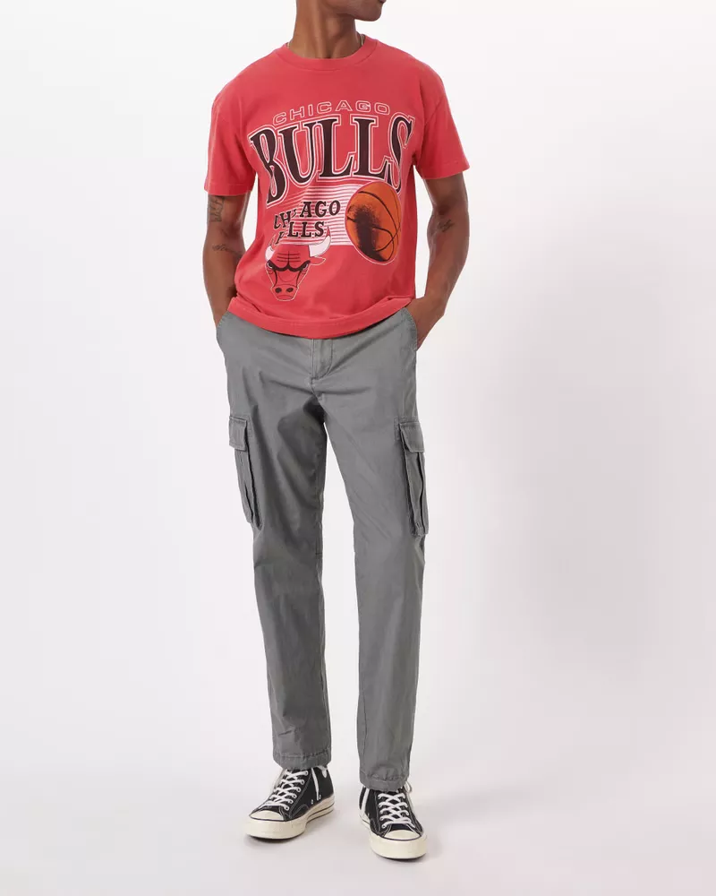 Men's Chicago Bulls Graphic Tee in Off White Bulls Graphic | Size Xs | Abercrombie & Fitch