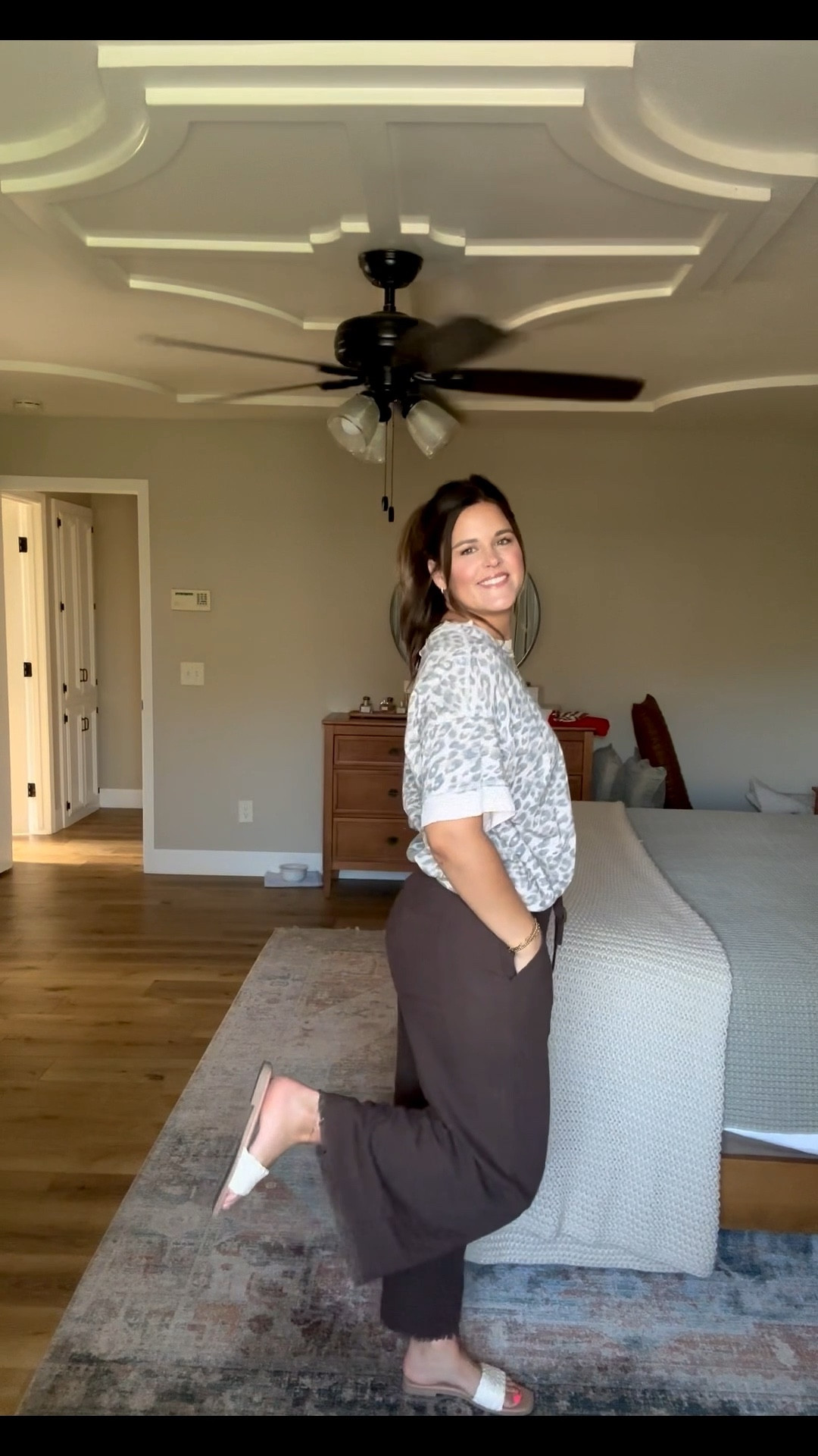 Teacher Outfit 🤎 | Aerie, Old Navy, Amazon