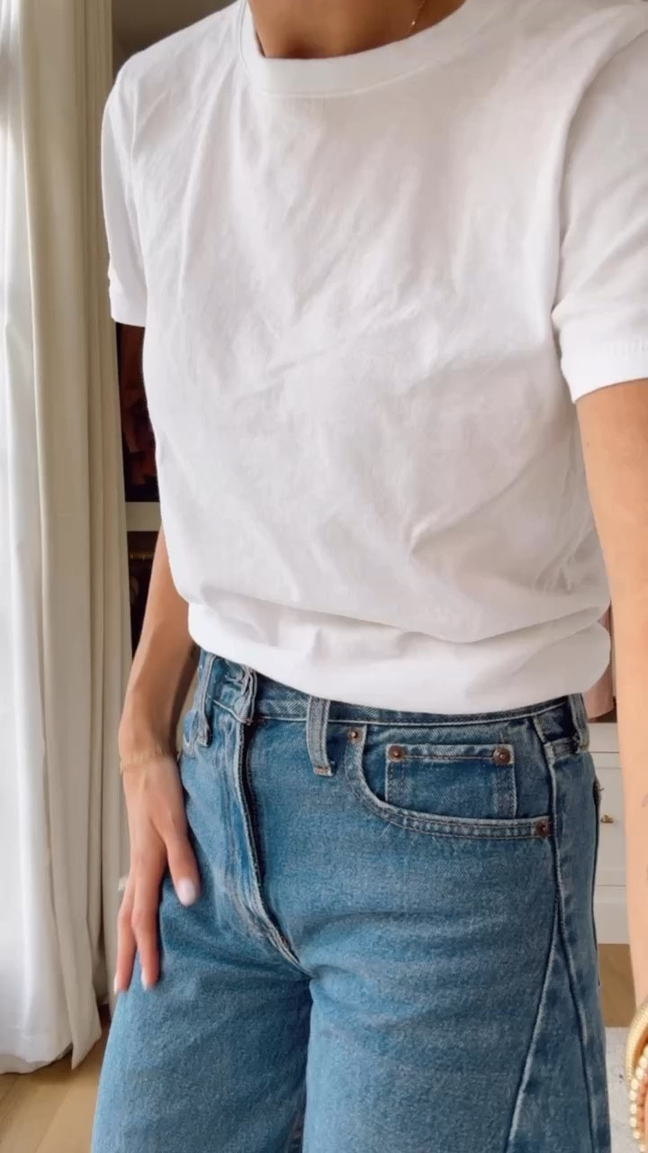 Use code AFLOVERLY for 20% off these jeans! I sized down to a 24 & cut the bottoms! Wearing XS in tee!

Loverly Grey, Abercrombie sale, barrel jeans, white tee

#LTKSaleAlert #LTKStyleTip