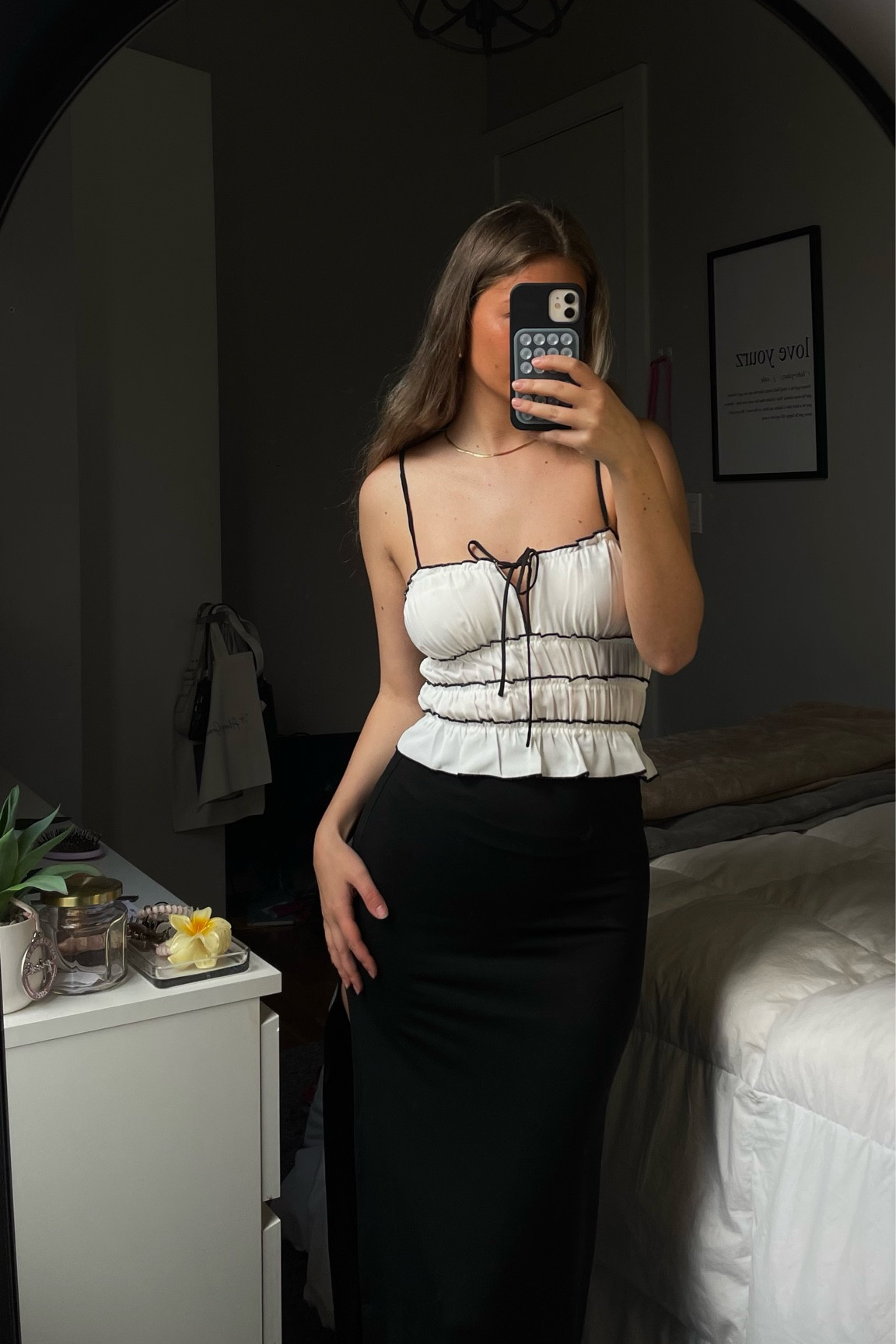 maxi skirt, black skirt, runched top, black and white outfit, outfit inspo, ootd, skirt outfit, dressy

#LTKstyletip #LTKfindsunder100 #LTKfindsunder50