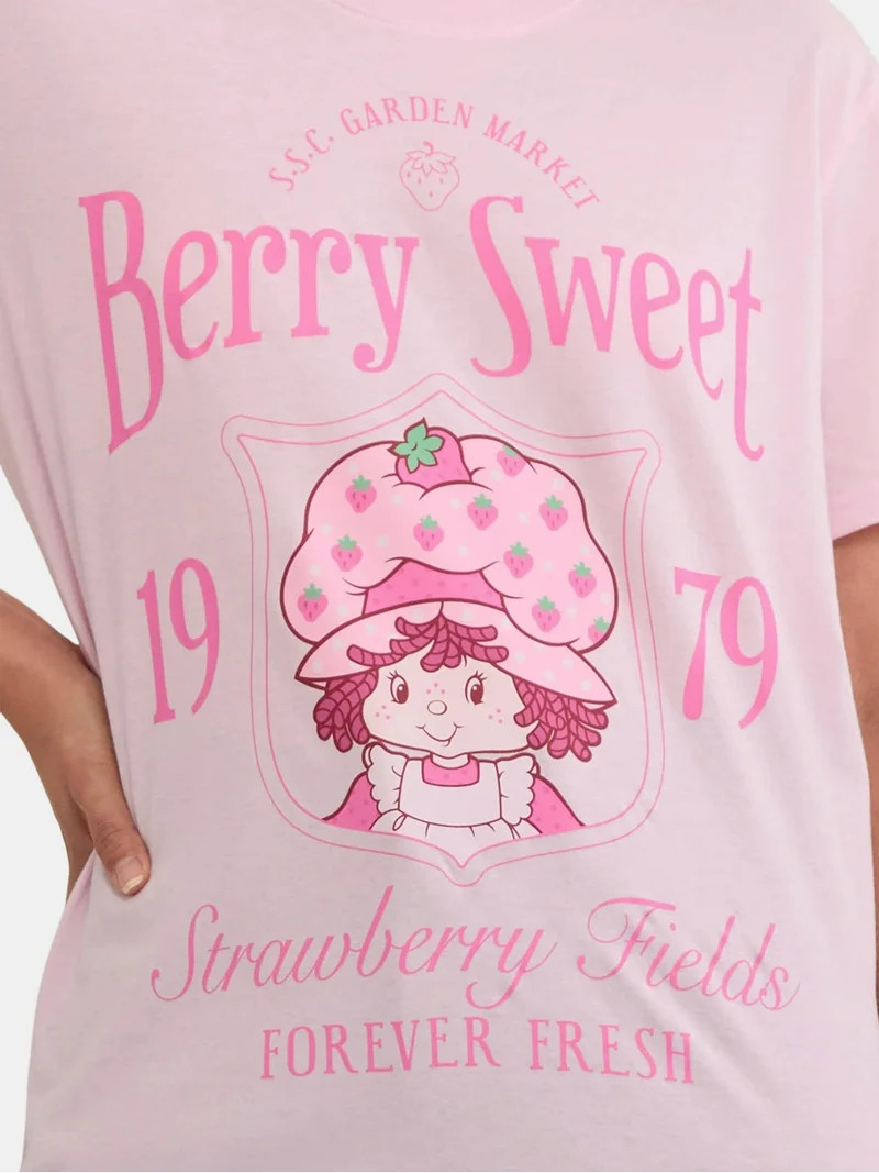 Strawberry Shortcake Women's Graphic Tee with Short Sleeves, Sizes XXS-XXL | Walmart (US)