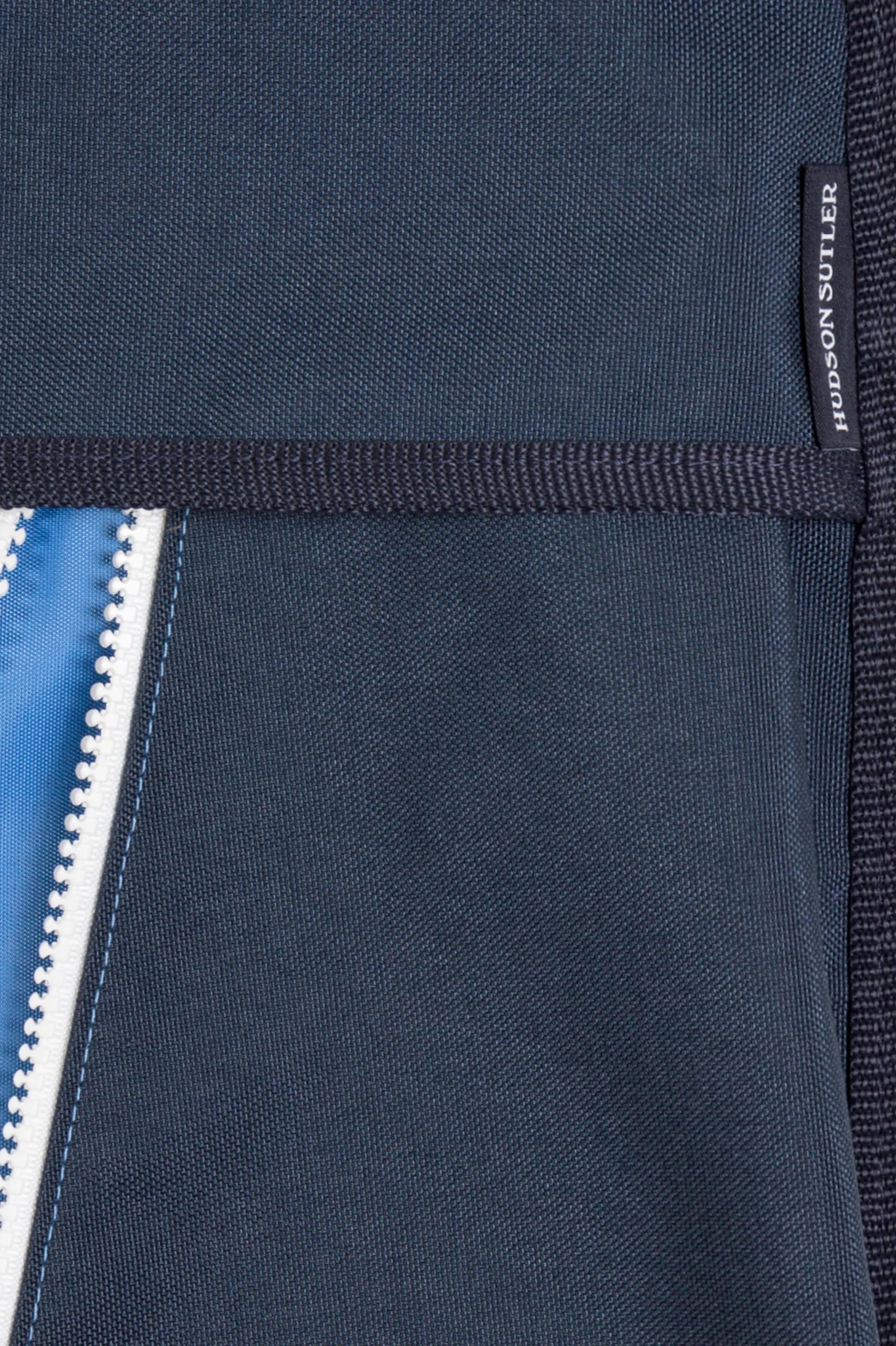 Navy Charleston Garment Bag | Tuckernuck (US)