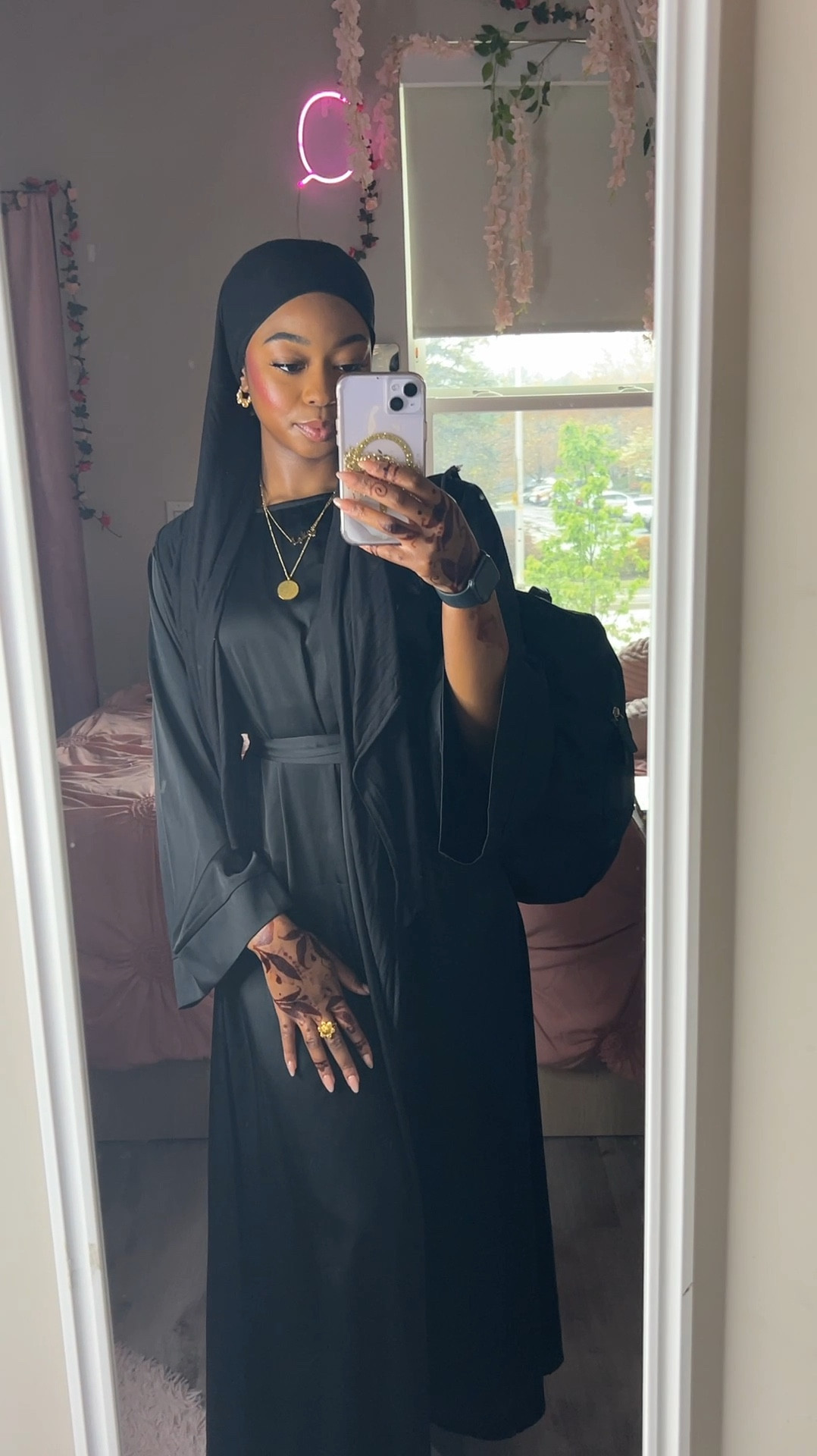 black satin abaya 🖤

eid inspp

black abaya

modest dress 

#LTKfindsunder50