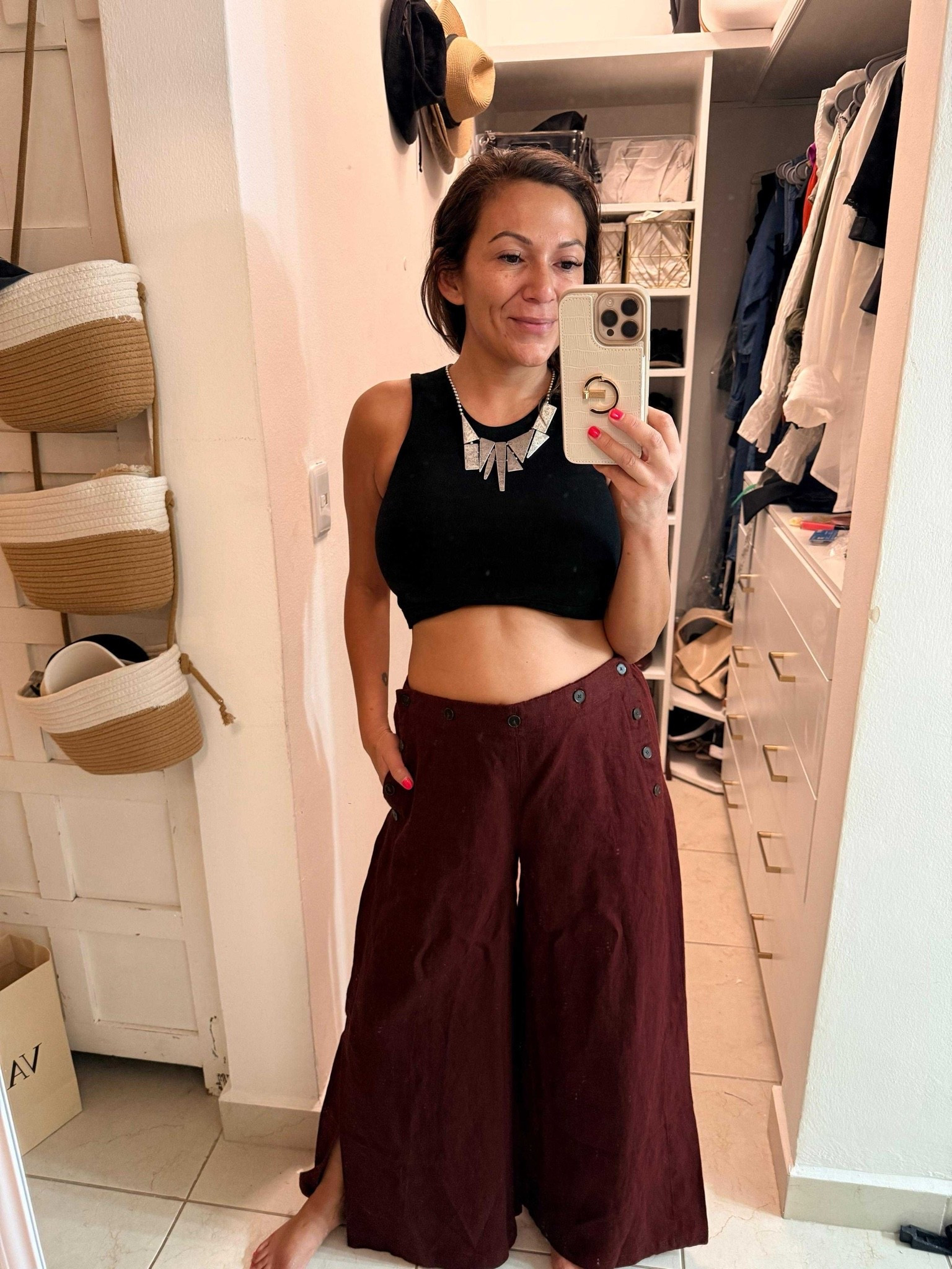 I just love the cool vibes of these pants I got from Banana Republic this summer 😊

#LTKCon #LTKootd #LTKOver40

#LTKtravel #LTKpetite #LTKsummer