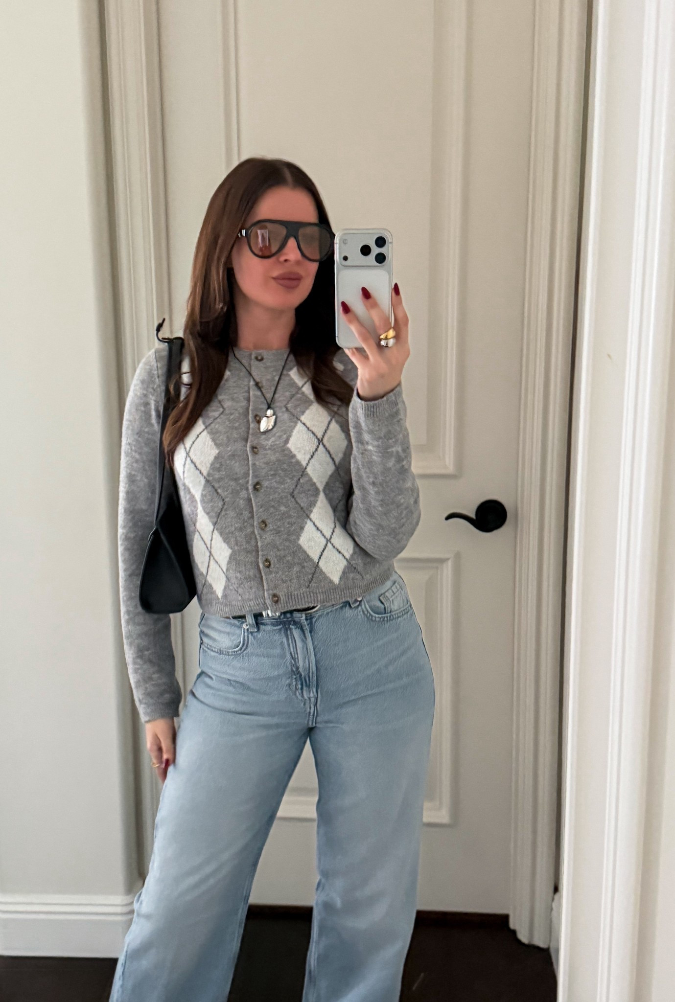 Outfit of the day
#sweater #argyle #cardigan #boots #jeans #shoulderbag #aviators 

#LTKFindsUnder50 #LTKSeasonal #LTKFindsUnder100