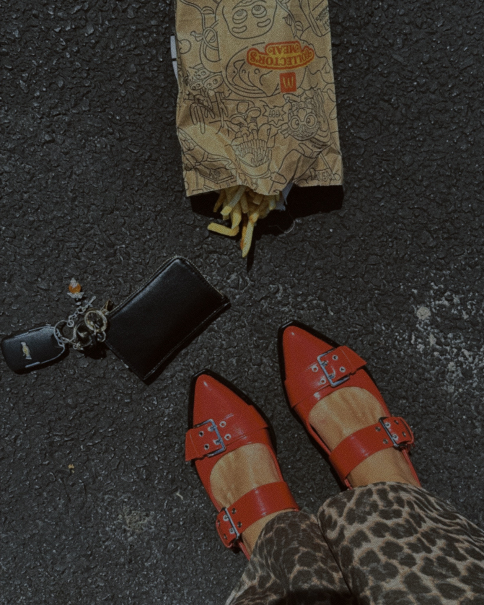 I’m lovin’ it 🍟 these @target red buckle flats are everything and sooooo comfortable!! #target #targetstyle #targetfinds

#LTKFindsUnder50 #LTKShoeCrush #LTKMidsize