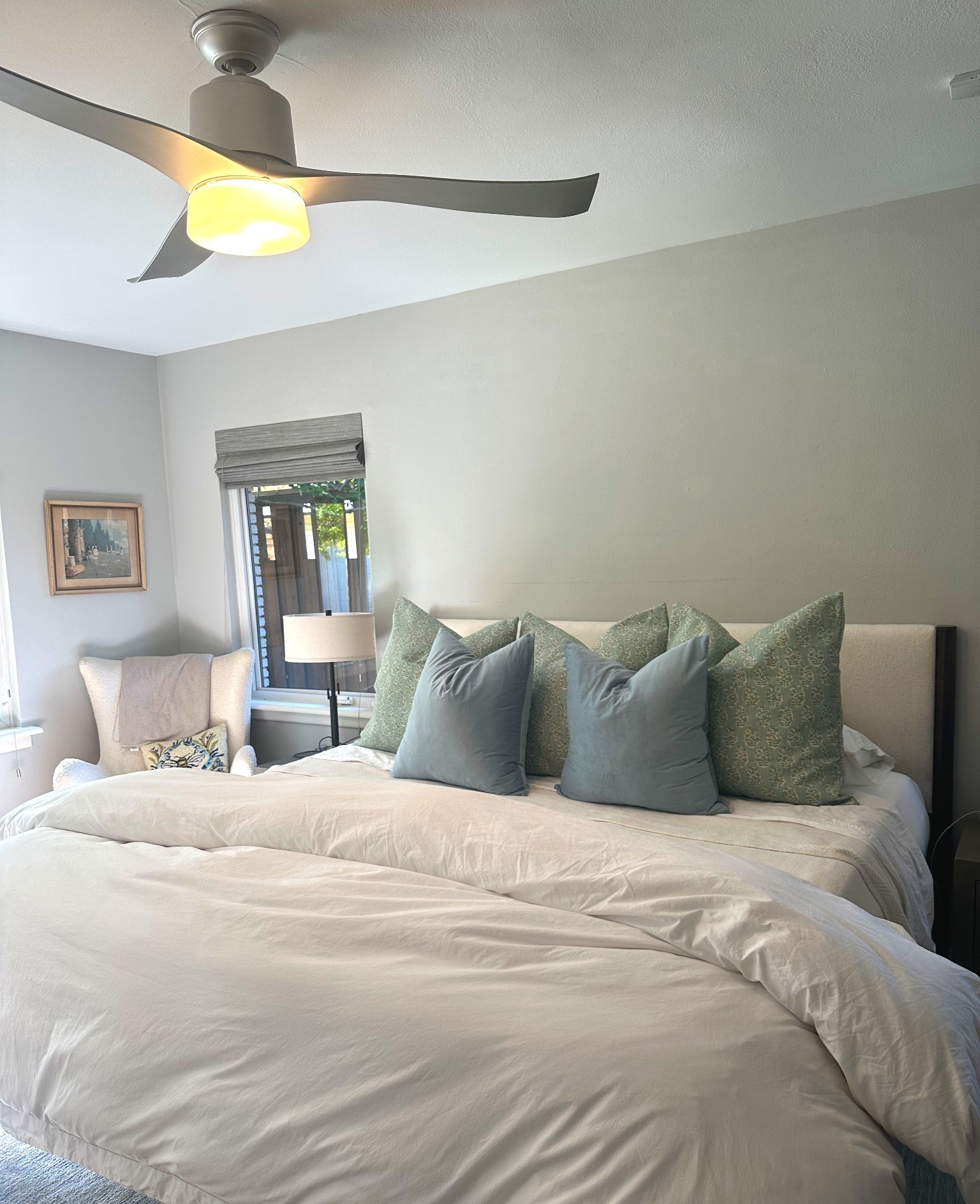 Pillows of my dreams!!! I’m obsessed with the patterned pillows and the blue velvet ones are SO soft. The pillow inserts have THE BEST chopping ability (be sure to size up 2 inches from your pillow insert for the full fluff) from Amazon! 

#LTKFindsUnder100 #LTKStyleTip #LTKHome