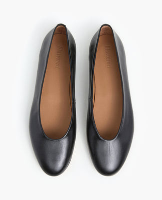 Pandora Leather Black | Flattered