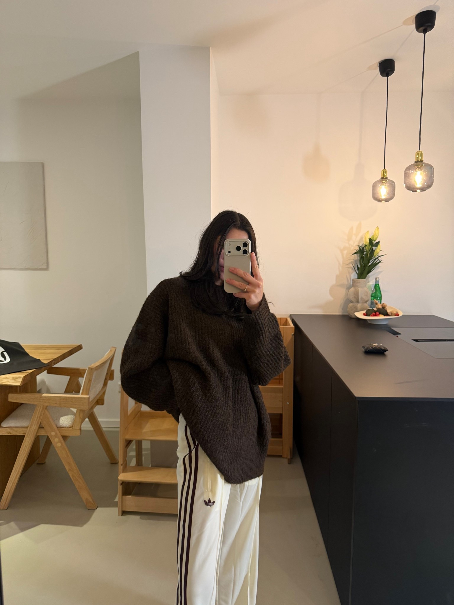 Ist ein Männerpulli - I know 

Hose: XS
Pulli: S

#LTKdeutschland #LTKstyletip #LTKeurope