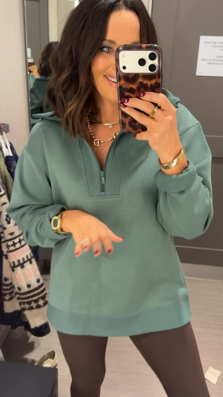 10/10 for this one! buttersoft & the color is perfection! giving all the lulu vibes for sure!

@Target 

#targetfinds