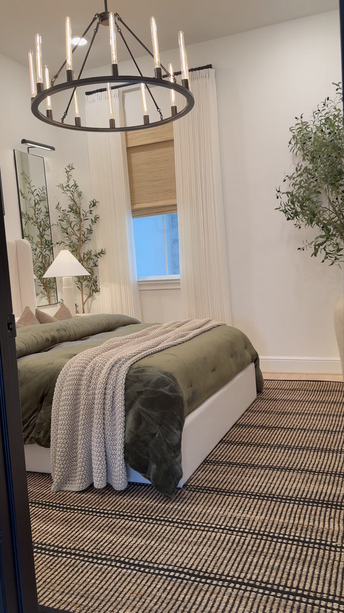 ✨ Here’s another curation of our guest room, with all the details you’ve been asking for!

The rug is an 8x10, and the bed is a queen—this time I went with queen-sized bedding since the frame sits lower than our previous canopy. I kept the mattress at a max of 12 inches to preserve the headboard’s proportions without it feeling overtaken.

The chandelier comes with bulbs, but I swapped them for T300 long lights to give a more elevated look. The frames are spaced 4.5 inches apart for balance.

✨ Want these pieces? I’ve linked the exact items for easy shopping!

#LTKSaleAlert #LTKHome #LTKStyleTip
