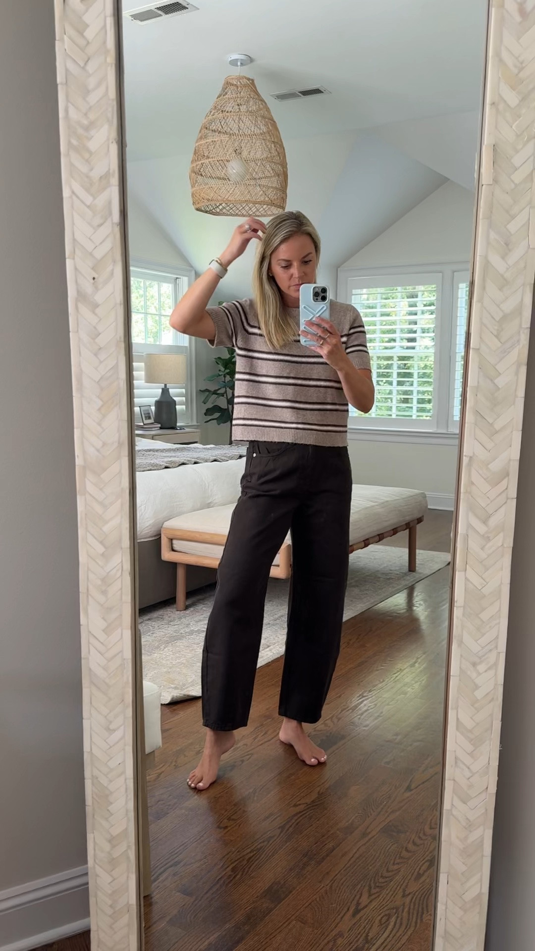 Jeans on sale for $26!! These will be on repeat all fall. I’m 5’5 wearing a 4R (I sized up 1) // small sweater tee

#LTKSaleAlert