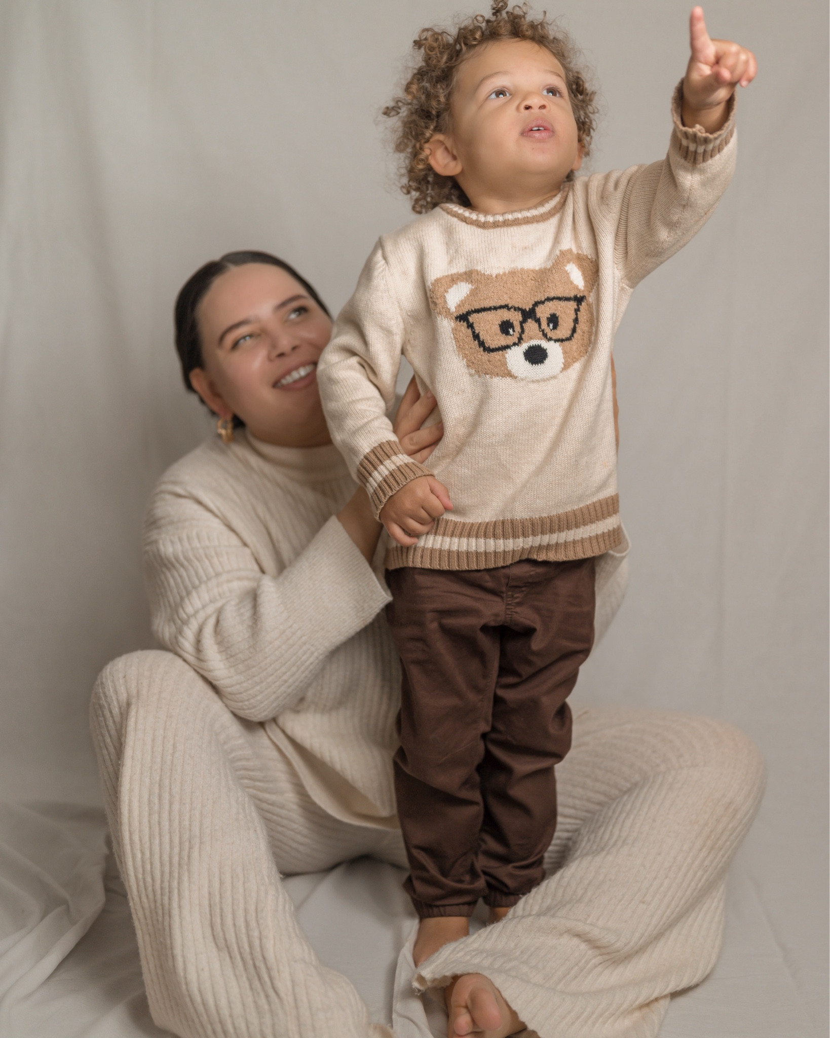 Making birthday memories with our little one! 🎉💙 A special day, a special bond, and the sweetest moments captured in this birthday shoot. Grateful for these memories together! 🥳📸 

#LTKkids #MomAndMe #MommyAndMe #BirthdayShoot #FatherAndSon #3rdBirthday #FamilyPhotoshootOutfits #CoordinatingOutfits #MakingMemories

#LTKFamily #LTKKids #LTKMens