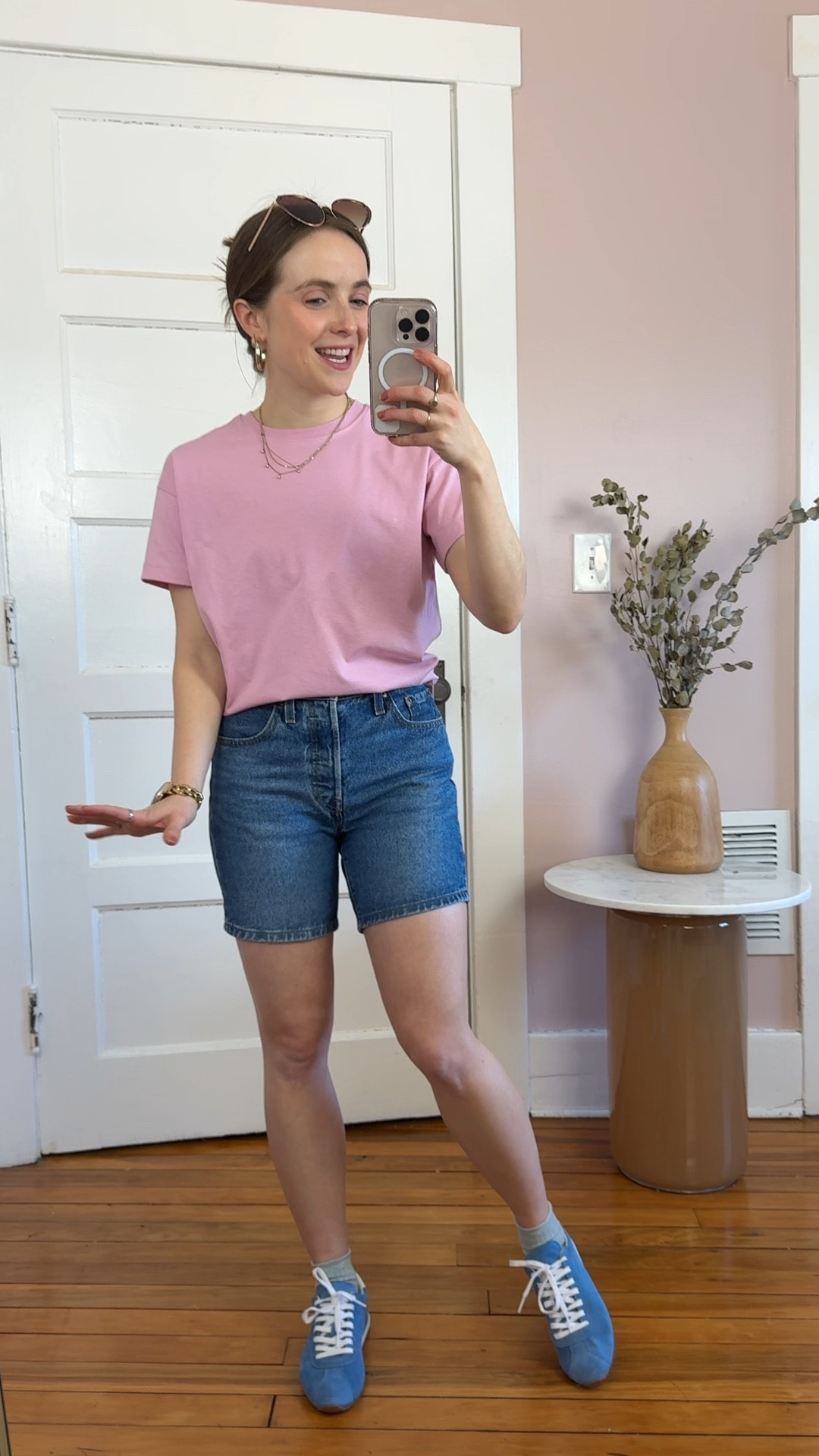 Vacation look
$9 100% cotton vintage tee xs petite
Denim short wearing 25
Suede blue sneakers tts

 

#LTKSaleAlert #LTKWatchNow #LTKTravel