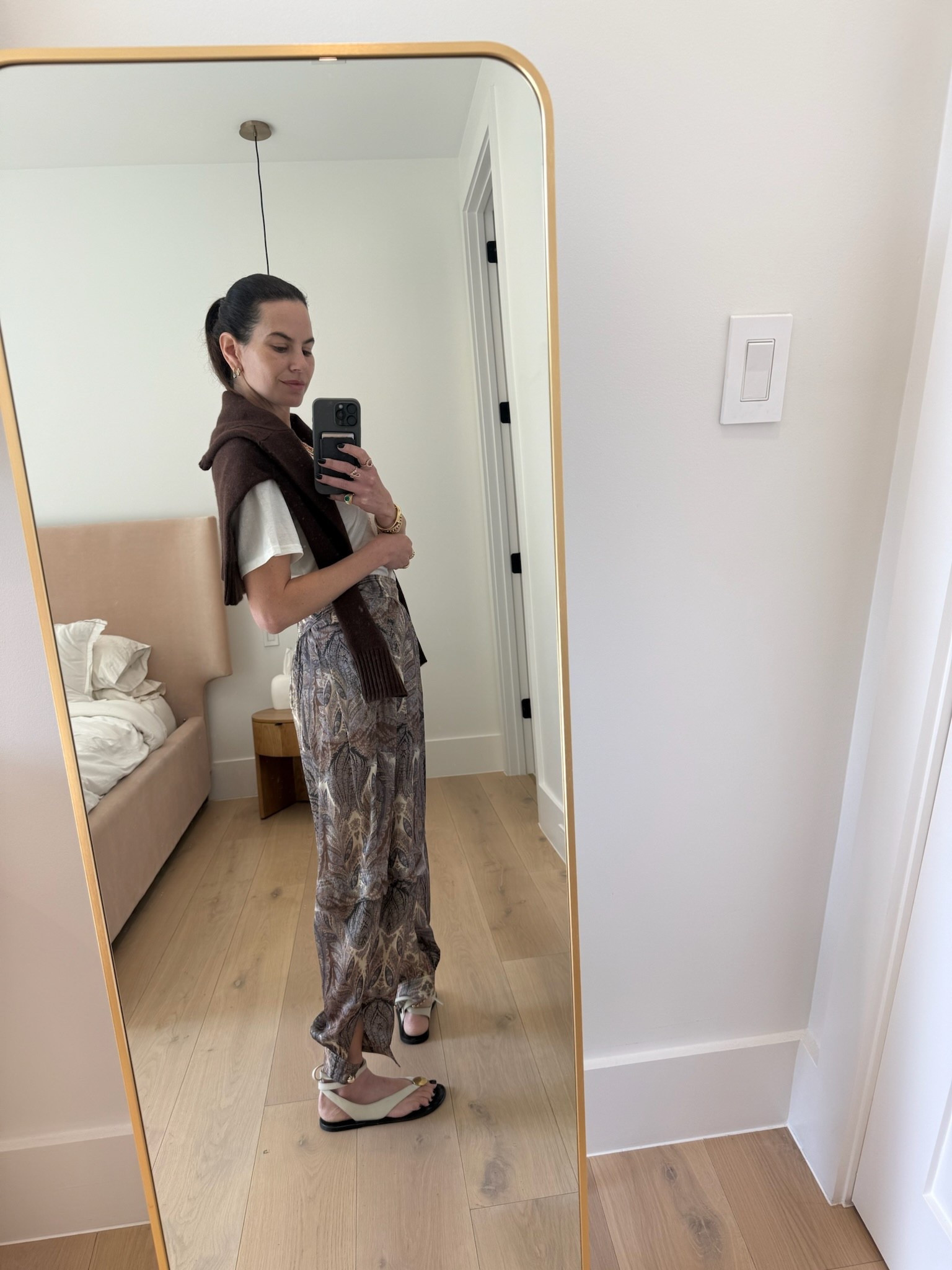 Comfy and elevated outfit inspo! Linked looks for less too!! 


Women’s fashion, fall fashion, fall outfits, fall outfit inspo, fall ootd, fall outfit ideas, trendy fashion, chic style, Miami fashion, mom fashion, outfit inspo, outfit ideas, luxury fashion, casual outfit inspo






#LTKSeasonal #LTKStyleTip #LTKOver40