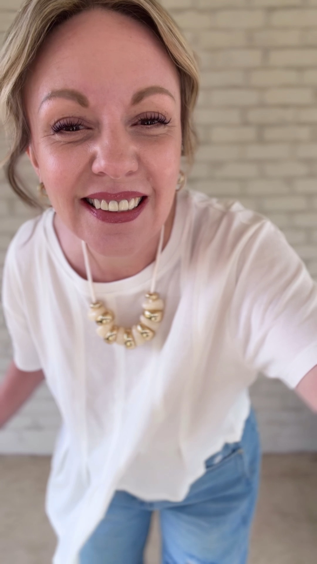 Medium top; 6 jeans; sandals tts 

#LTKPetite #LTKOver40 #LTKSeasonal