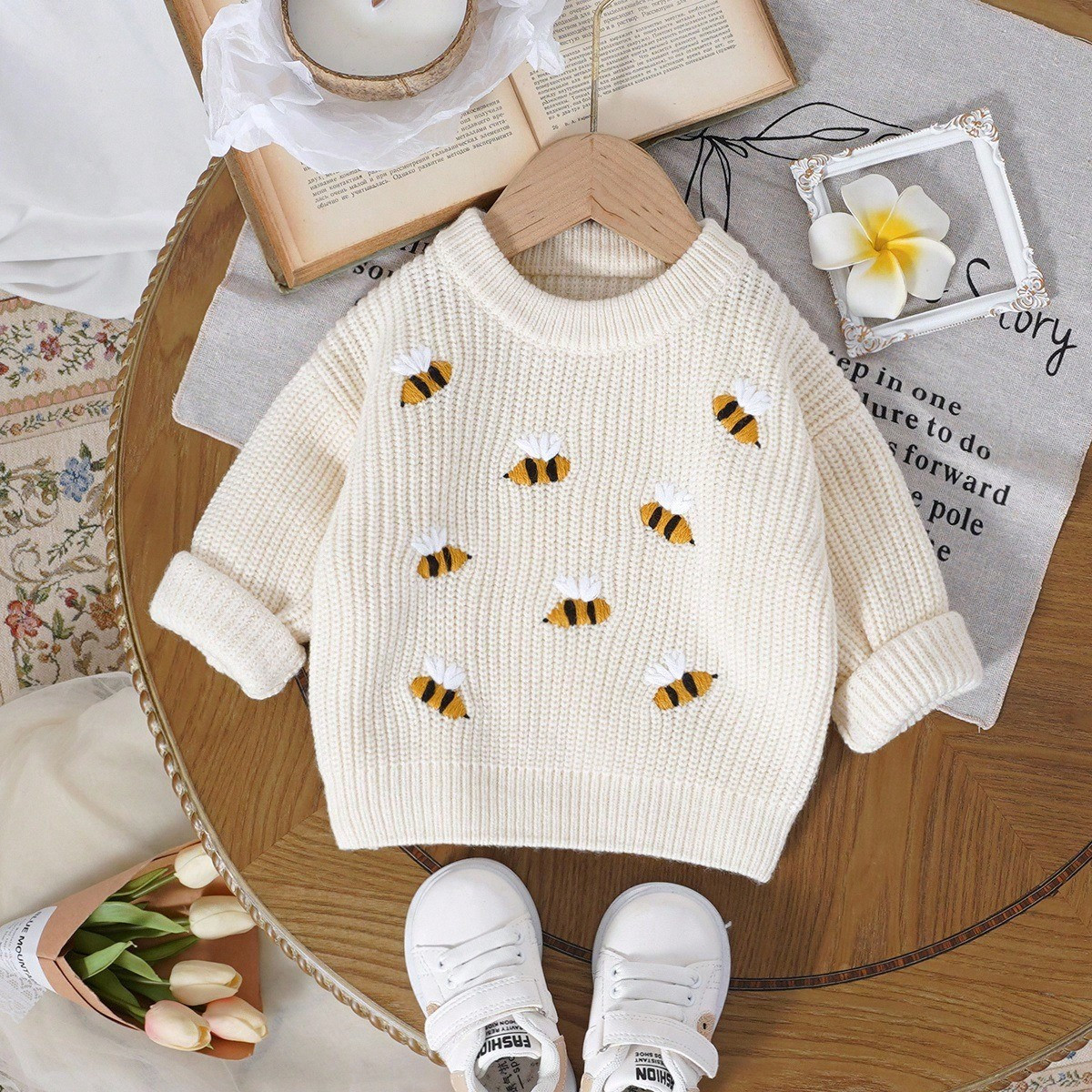 Baby Girl Bumblebee Sweater | SHEIN