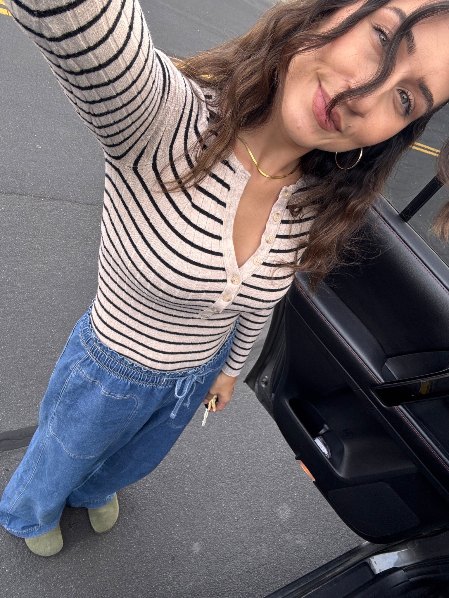 Postpartum go to pants! These stretchy waist denim pants from American eagle are so comfy, they run big, I’m in a size XS and wore them all through my last trimester 

#LTKStyleTip #LTKSeasonal #LTKSaleAlert