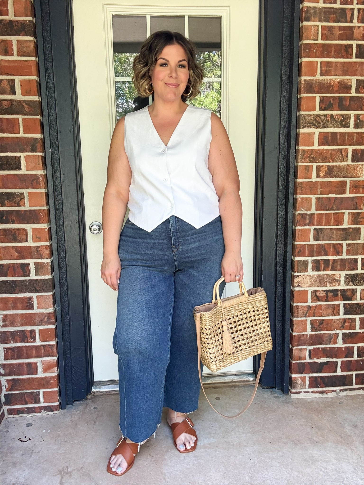 The perfect cropped wide leg jeans! Love the little added stretch for comfort. Pairs well with a vest! 


#LTKPlusSize #LTKStyleTip #LTKSeasonal