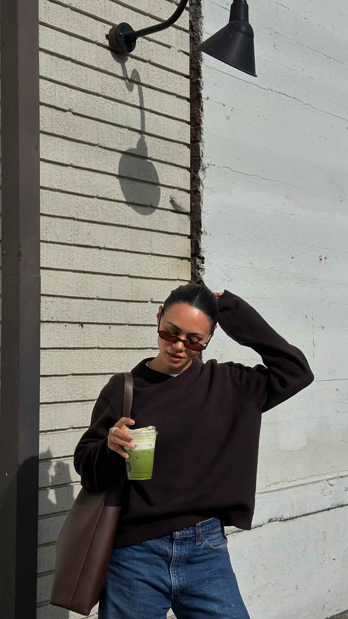 winter in Los Angeles ootd |
Coach bag, brown knit sweater, Ali grace barrel jeans & revolve brown suede boots #boots #winterstyle

#LTKootd #LTKHoliday #LTKdayinmylife