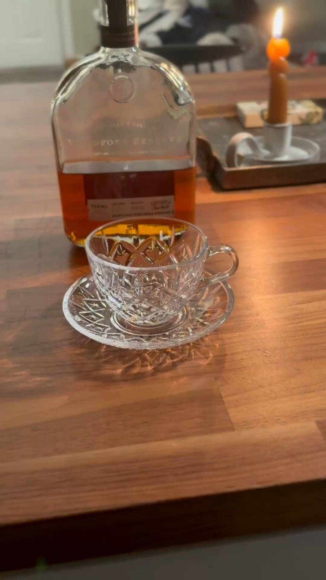 Hot toddy time but make it fancy with these @Crate & Barrel glass mugs 🤎🤍


Bourbon, hot toddy, bourbon drinks, winter drinks, winter cocktails, cocktail hour, classic home, Ralph Lauren home, Nancy Meyers aesthetic, old money aesthetic 

#LTKselfcare #LTKHome #LTKfoodie