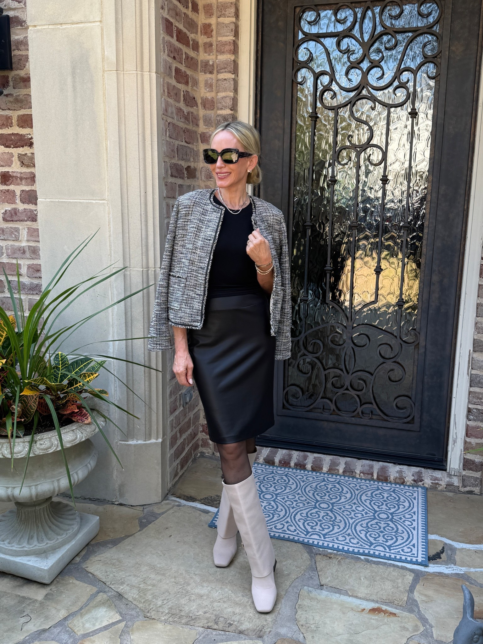 Loving this cool fall look! These boots though…so versatile with optional leg warming extensions!

#LTKShoeCrush #LTKOver40 #LTKWorkwear