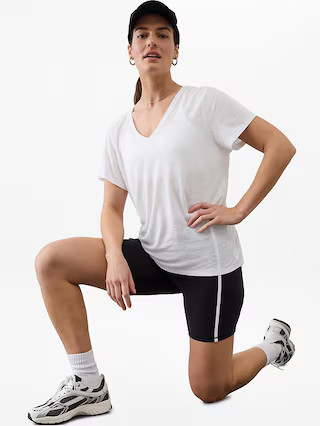 Getaway Linen Blend V-Neck Tee | Athleta