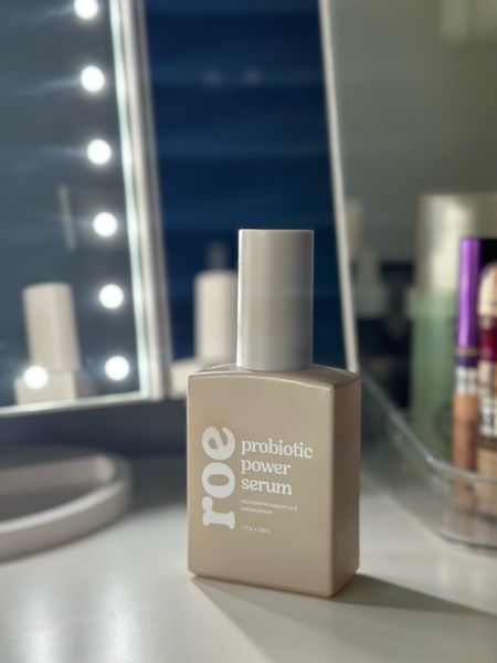 Roe Probiotic Power Serum

These serum has been life changing for my skin! I tend to have an uneven skin tone when it comes to my face and it’s truly transformed into a smooth, even glow. It is a clean beauty product & does the job better than any I’ve used  

#LTKbeauty #LTKunder50 #LTKhome
