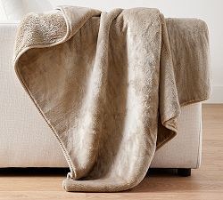 Cozy Cloud Plush Throw | Pottery Barn (US)