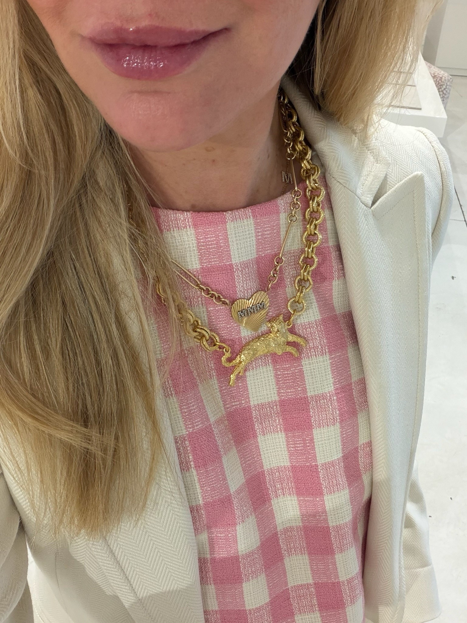 This necklace from II Brunettes is giving Cartier vibes 👏🏻

#LTKSeasonal #LTKootd #LTKWorkwear