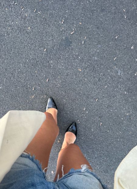 My most worn pointy shoes…these run TTS. 
Shorts: 26
Blazer: small 

#LTKStyleTip #LTKShoeCrush