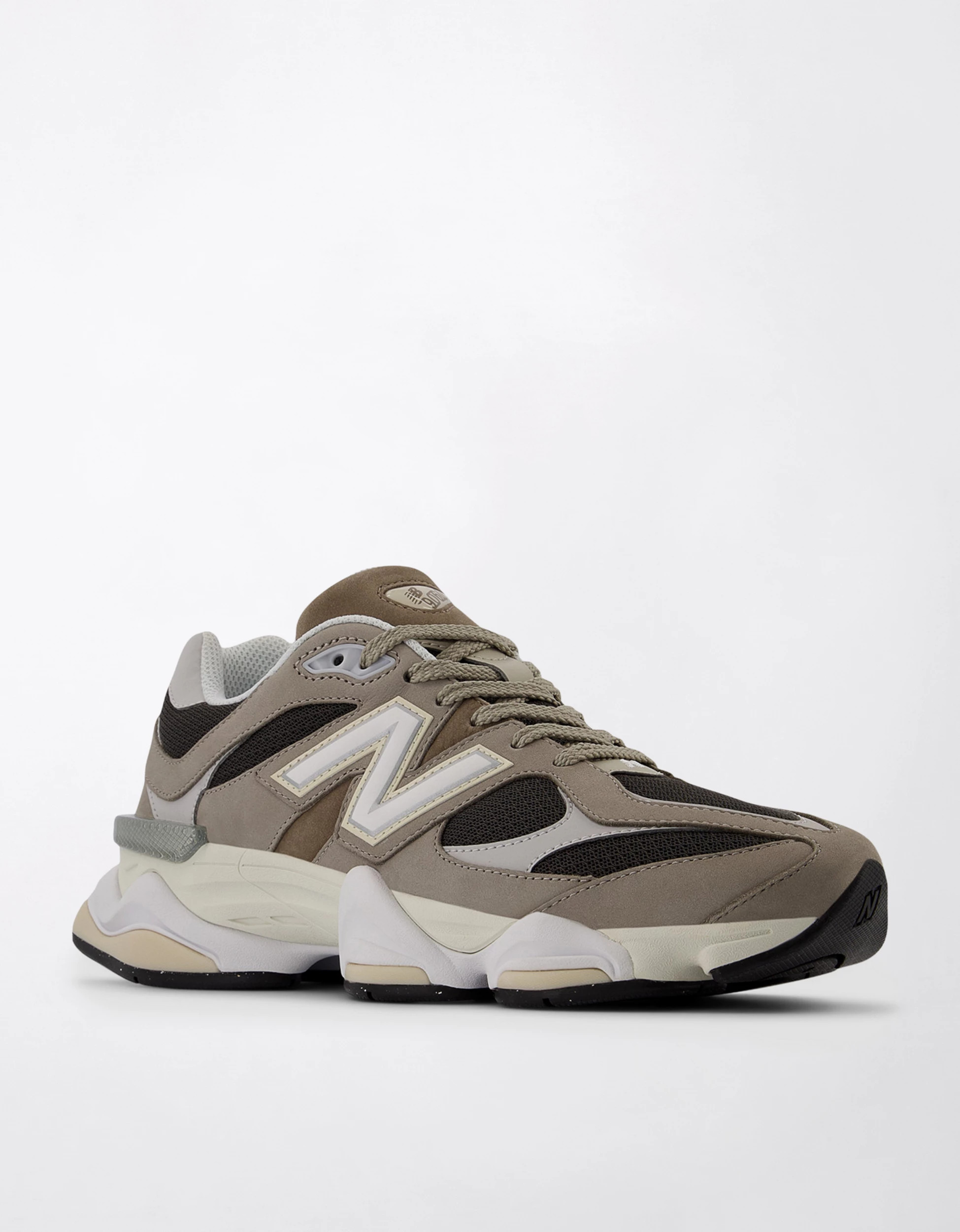 New Balance 9060 Sneaker | American Eagle Outfitters (US & CA)