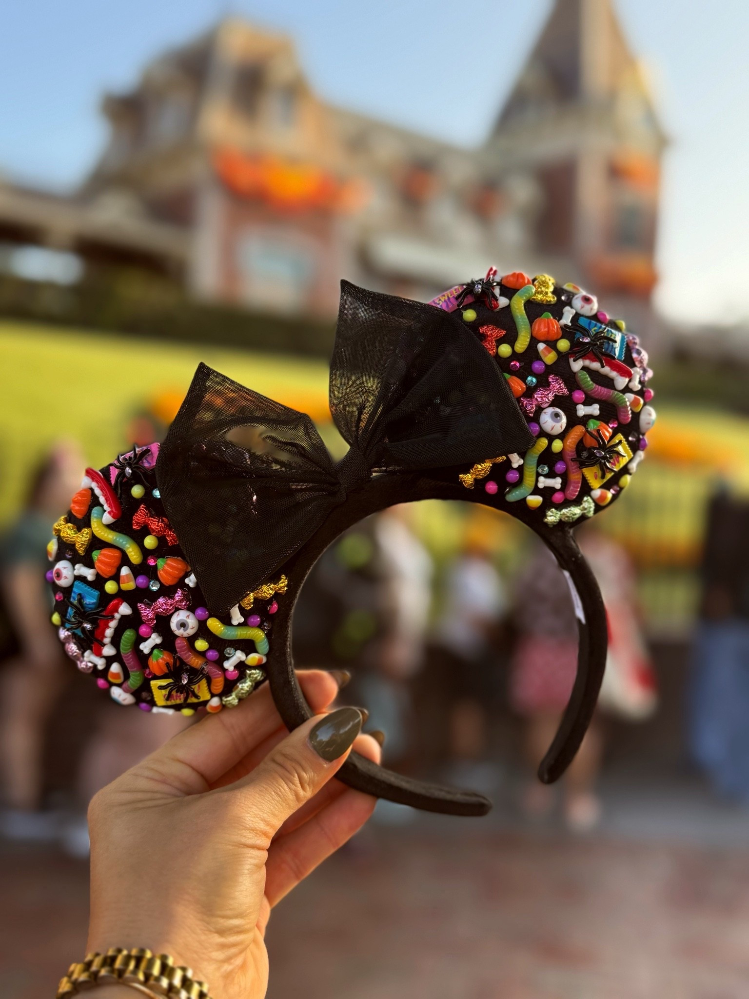 If you’re a Disney lover … I found these adorable Minnie ears for the Halloween months!!! 🖤🤘🏼#disney #disneyland #halloween

#LTKdayinmylife #LTKmomlife #LTKgrwm