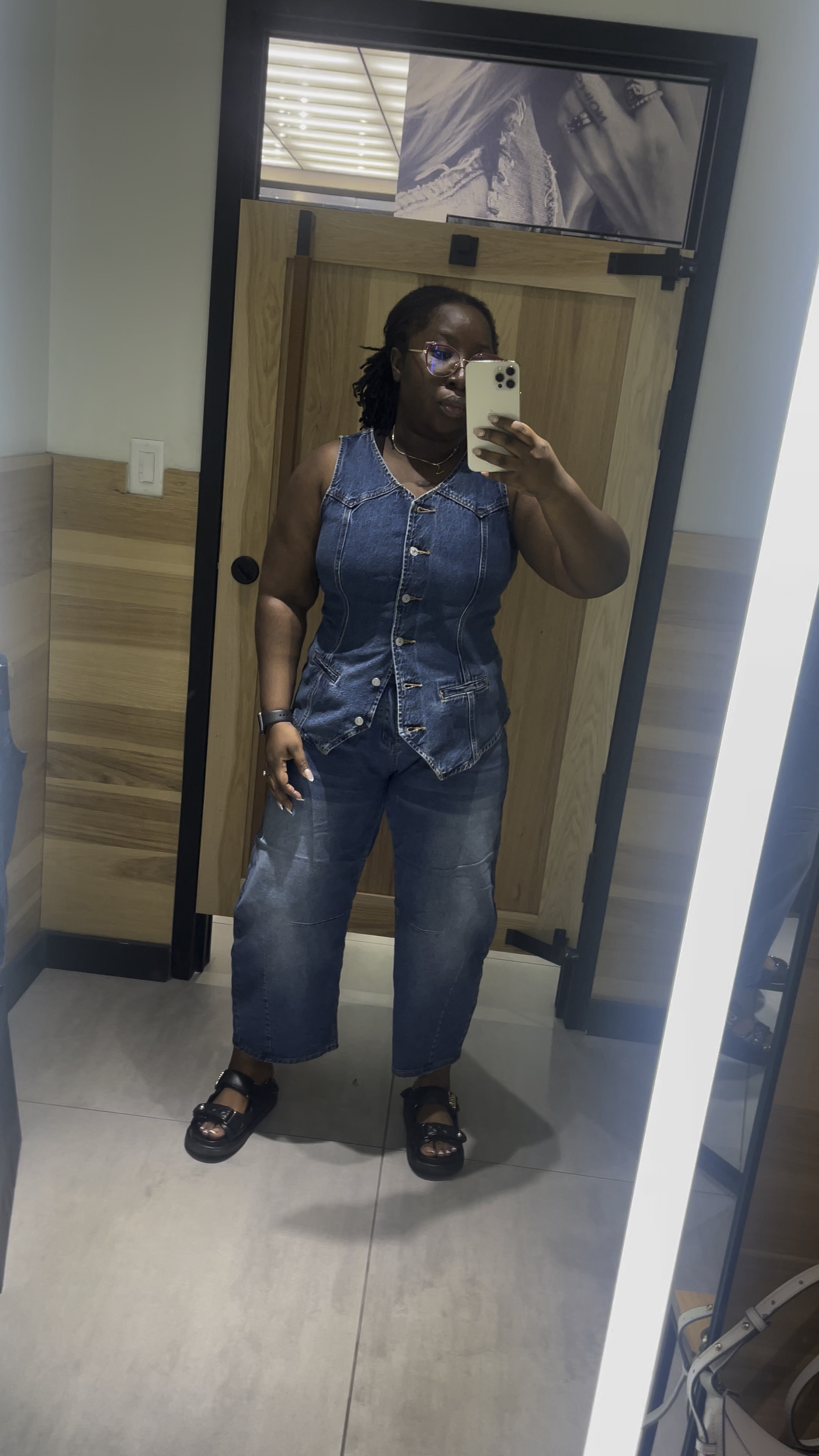 Levi’s Denim Vest and Amazon Barrel Jeans 

#LTKMidsize