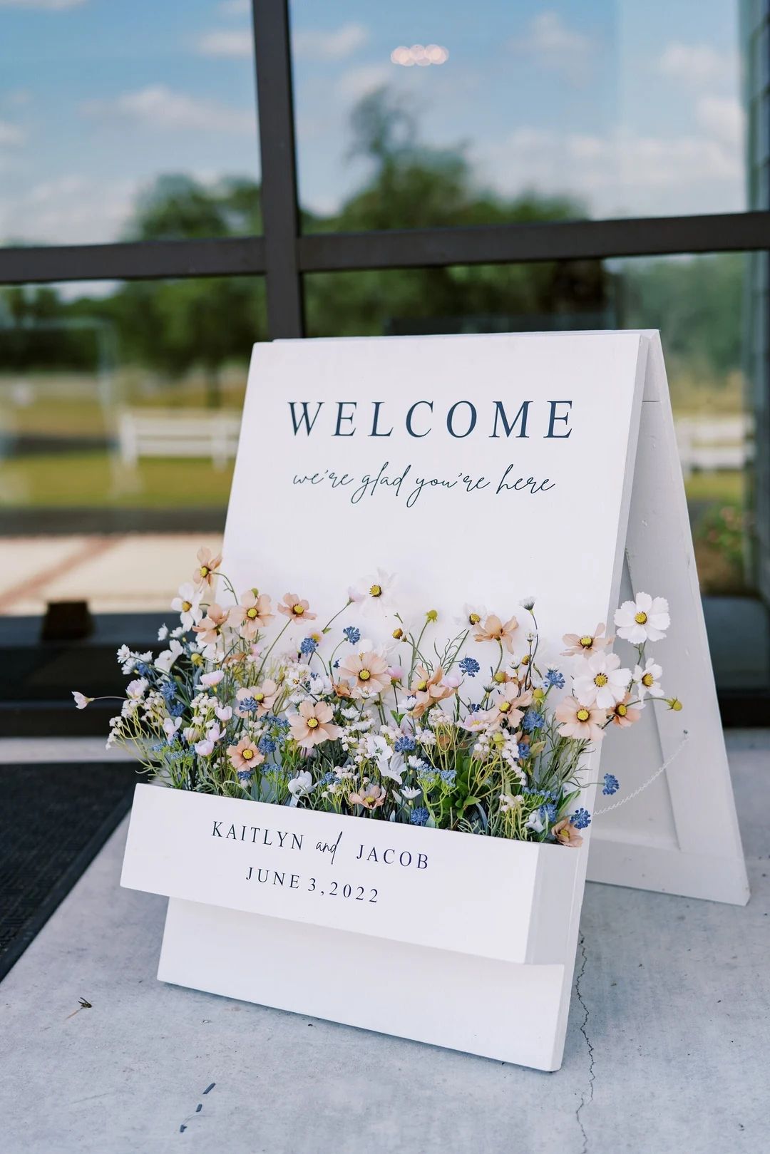 Downloadable Tutorial- Flower Box Welcome Sign - Picture and Text Instructions | Etsy (US)