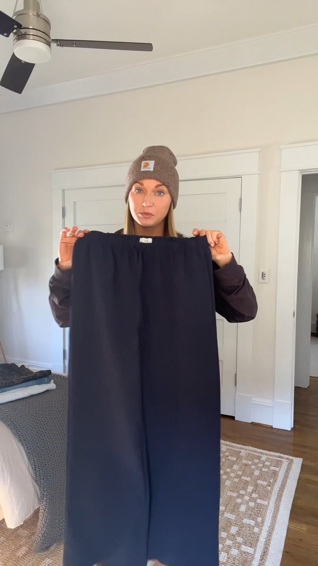 Pregnancy bottoms! 
Aritzia pants - size medium long
Amazon drawstring - size medium 
Abercrombie - size 29 long 
Amazon mid rise - size medium 
Lululemon - size 4
Oner active - size medium long 

#LTKHoliday #LTKBump #LTKFindsUnder50