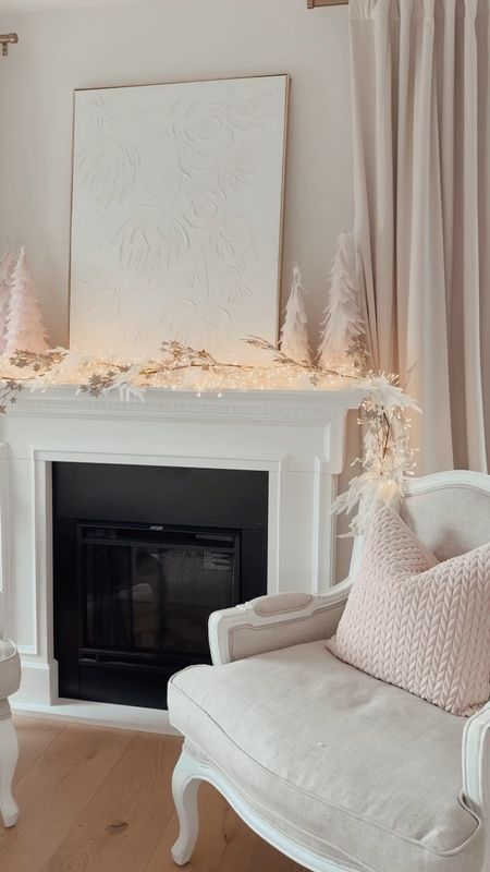 Pink and white Christmas decor 