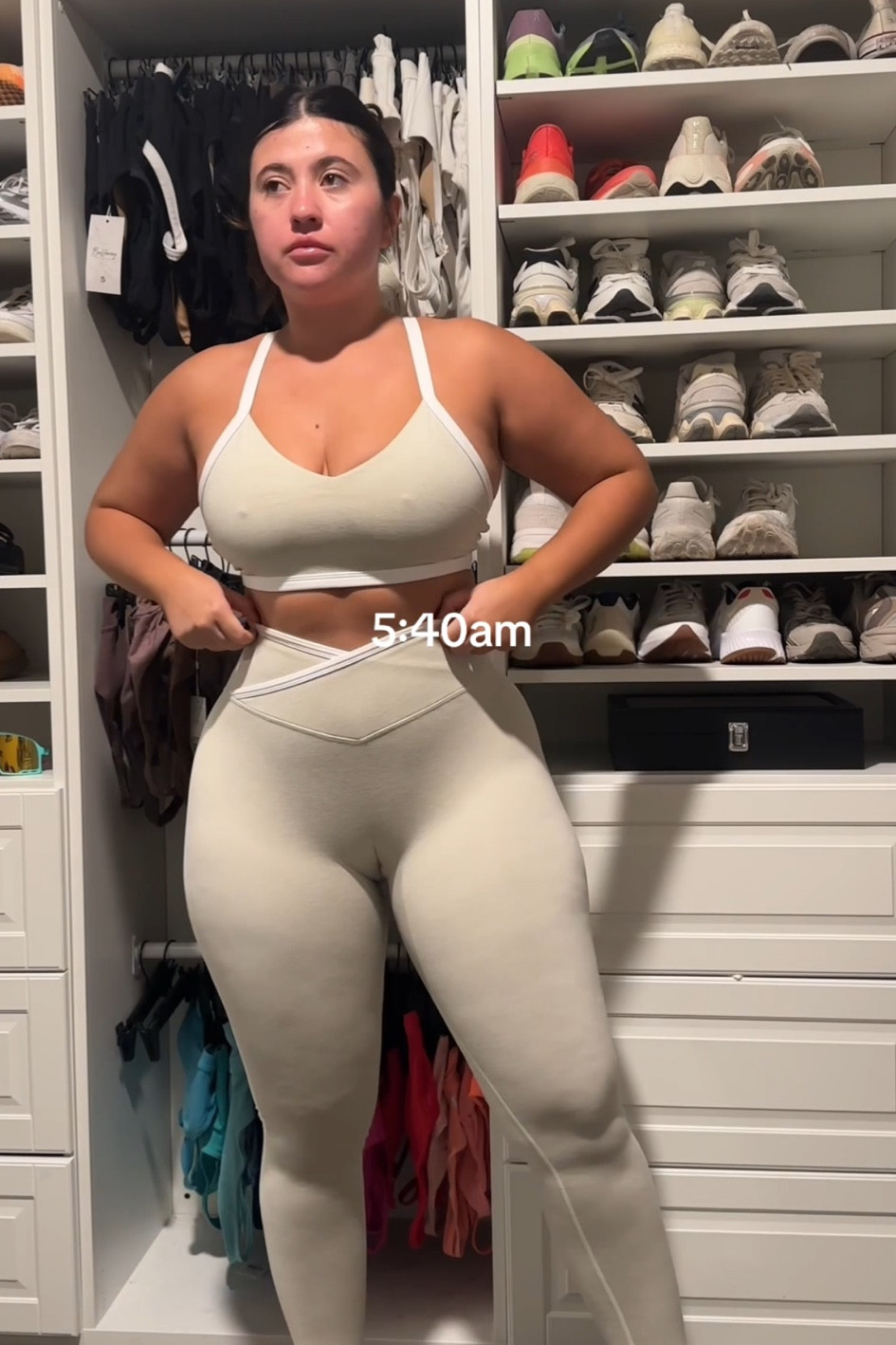 Neutral gym set! Size M 

#gym #workout 

#LTKMidsize #LTKActive #LTKFitness