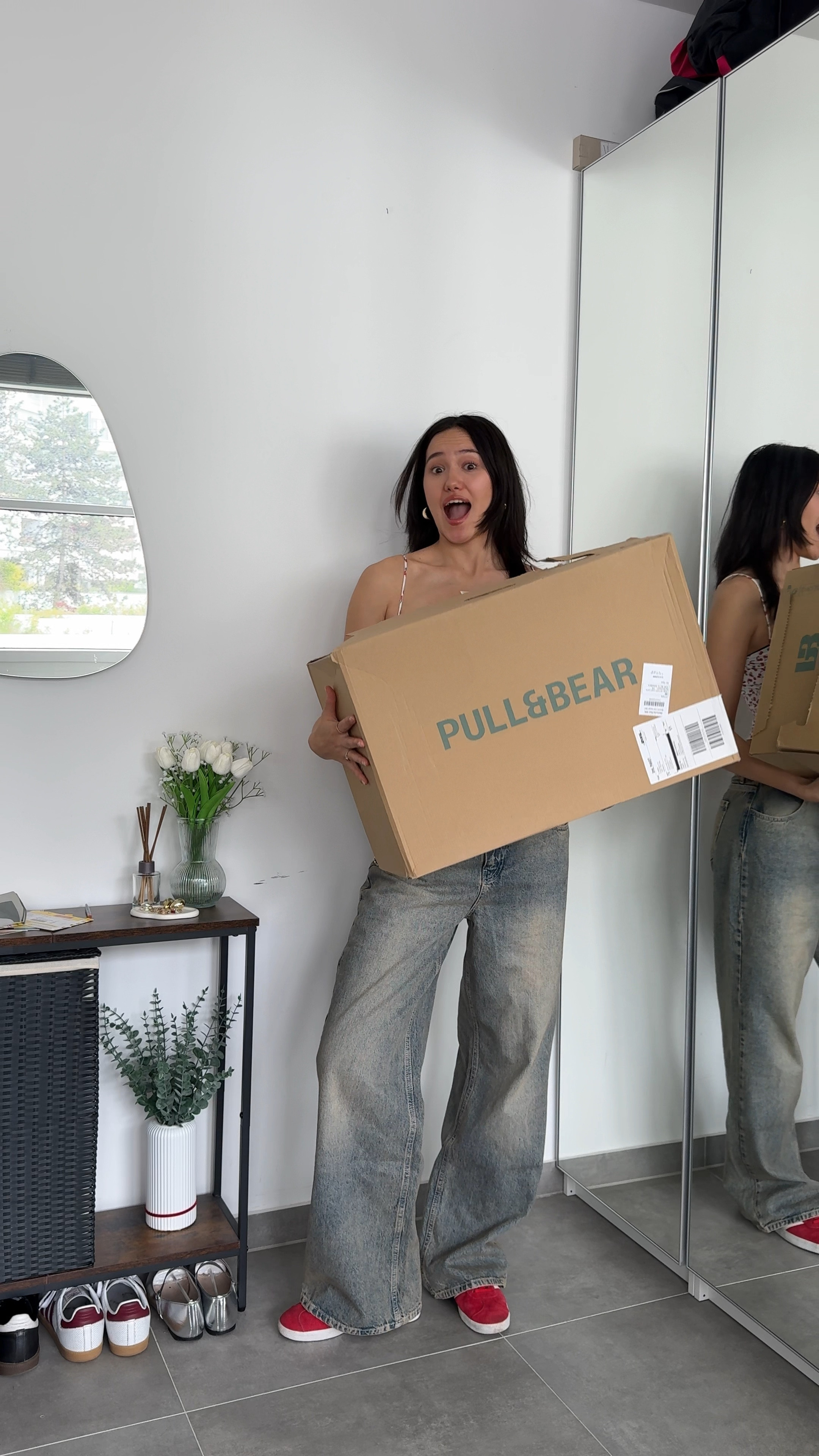 try-on haul to the pull and bear haul i posted a few days ago 💗

especially basic tops, open
back tops, tshirts, prints with cherries and leoprint 🍒🐆

#haul #fashionhaul #springhaul #springfashion #springoutfit #pinterestfashion #springsummer #summerhaul #pullandbear #pullandbearcommunity #pullandbearsale #springsummer #springstyle

#LTKsummer #LTKdeutschland #LTKspring