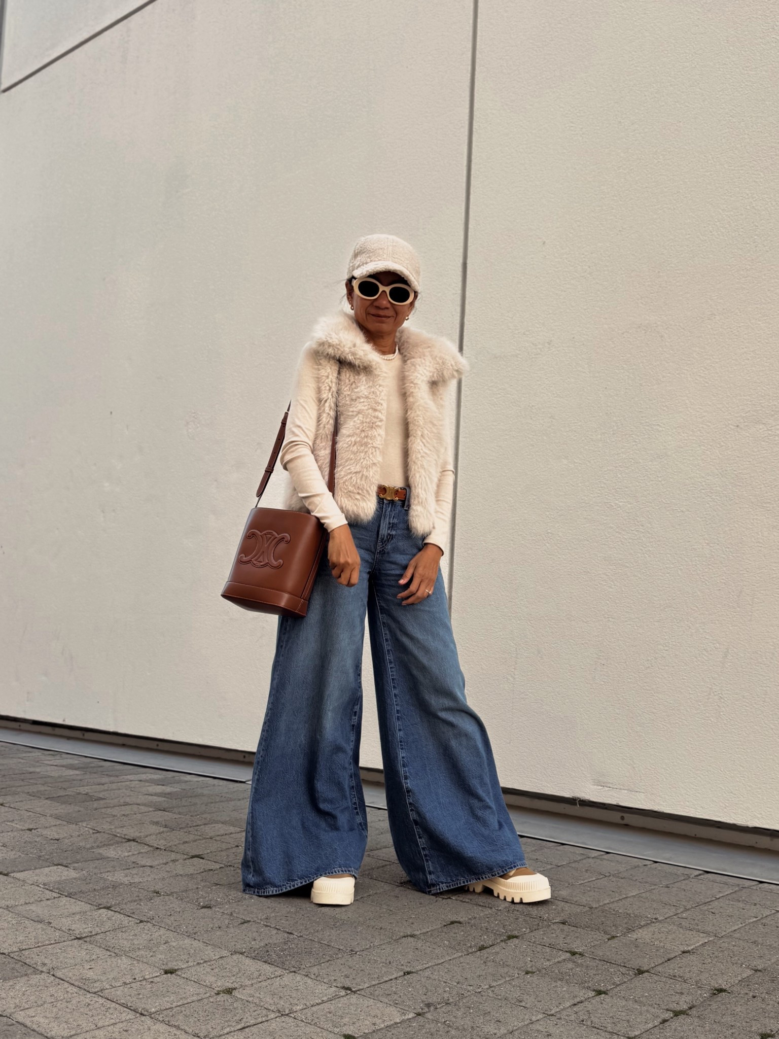 I’m 5’2” 98 lbs
My usual size:
Clothing - XS , 00, 24
Shoes - 5 1/2 - 6


#LTKootd #LTKGiftGuide #LTKHoliday