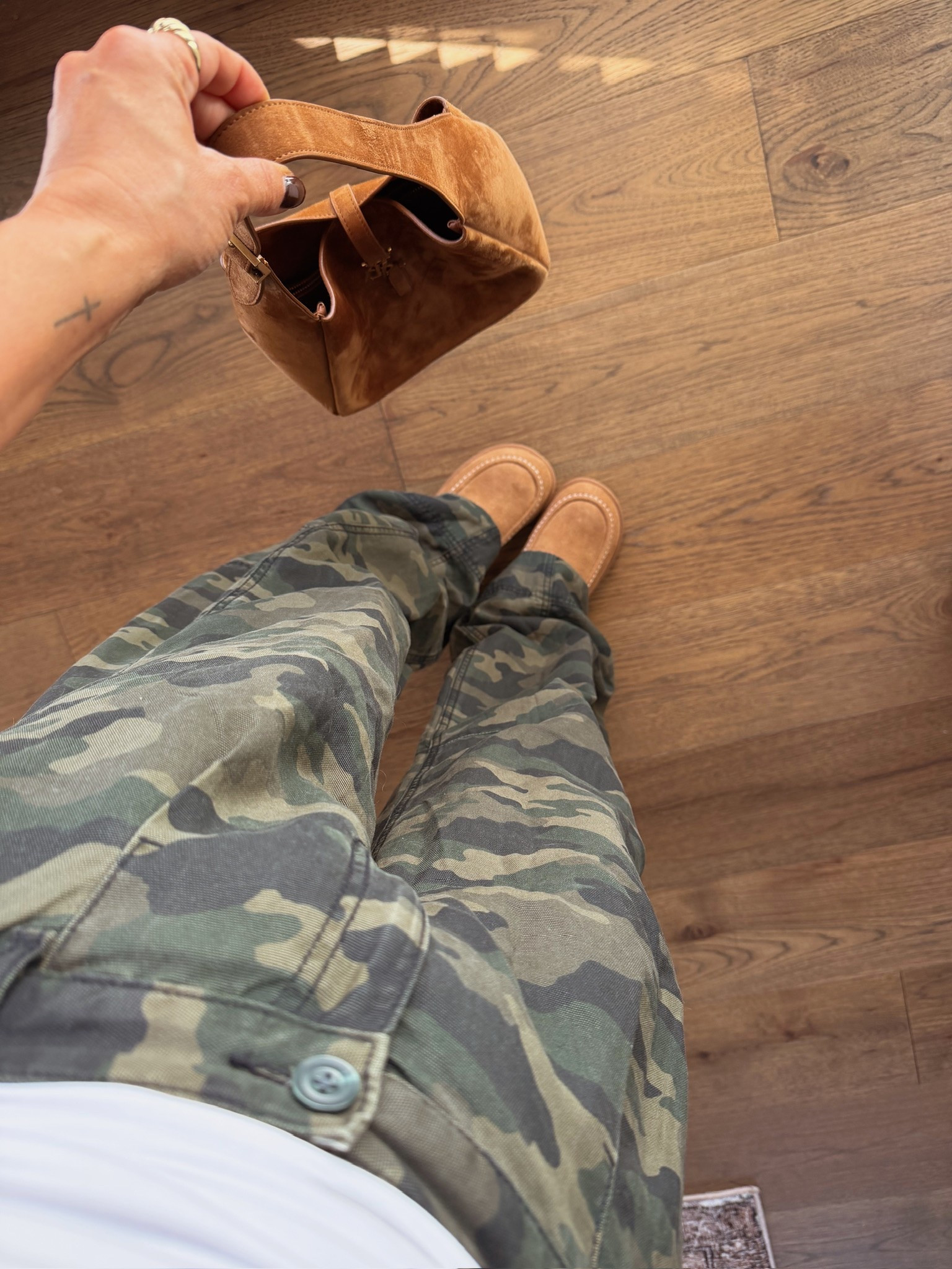 Camo cargo pants 🤍