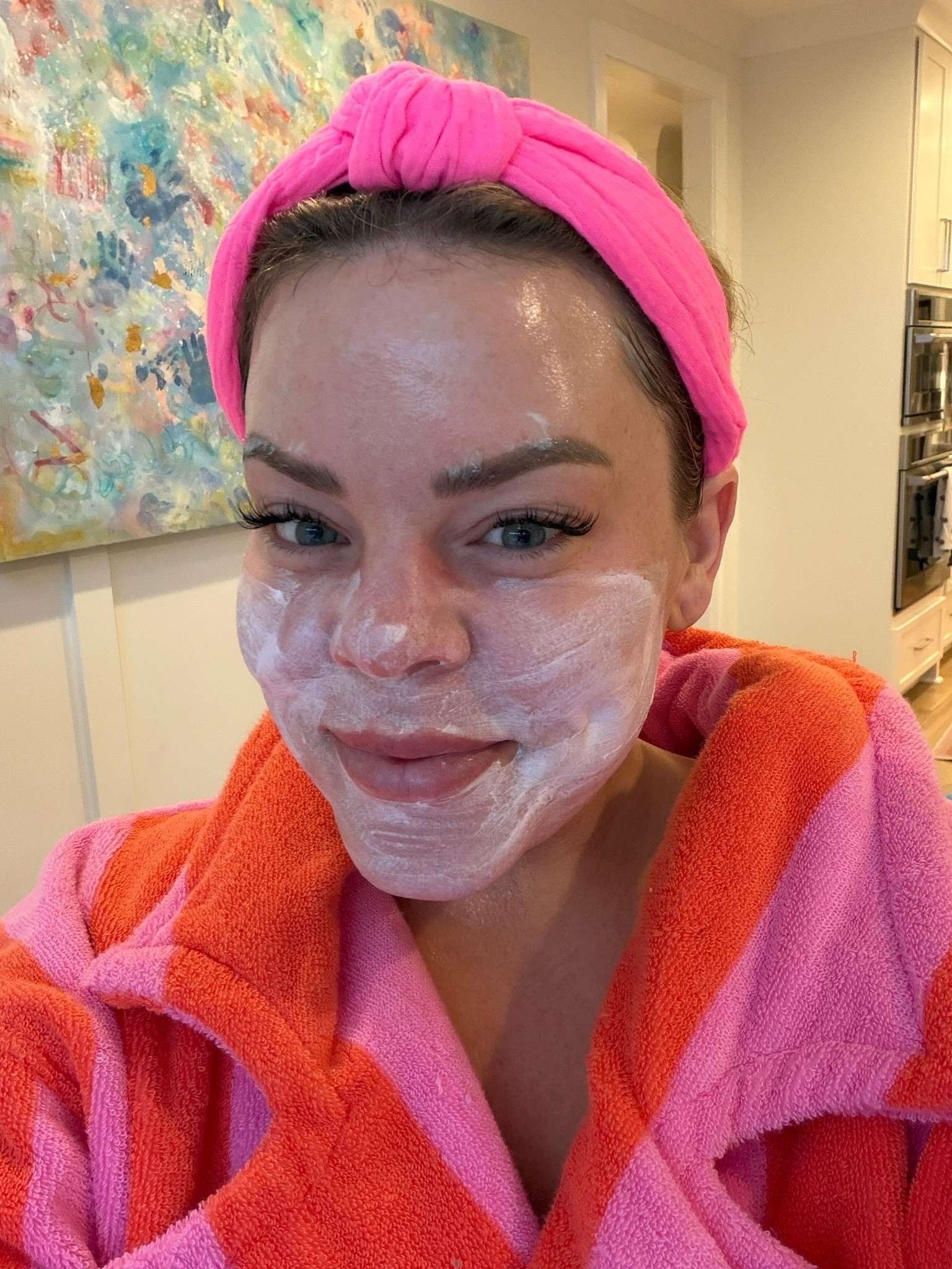 Pre-shoot prep essentials! I love my Hommey robe so much, I practically live in it most mornings. 🩷

As for my face, girls I swear by Clarins products. I’m using the depuffing mask on most of my face, and the crying-lifting mask on my forehead! ✨

#LTKBeauty #LTKmomlife #LTKselfcare