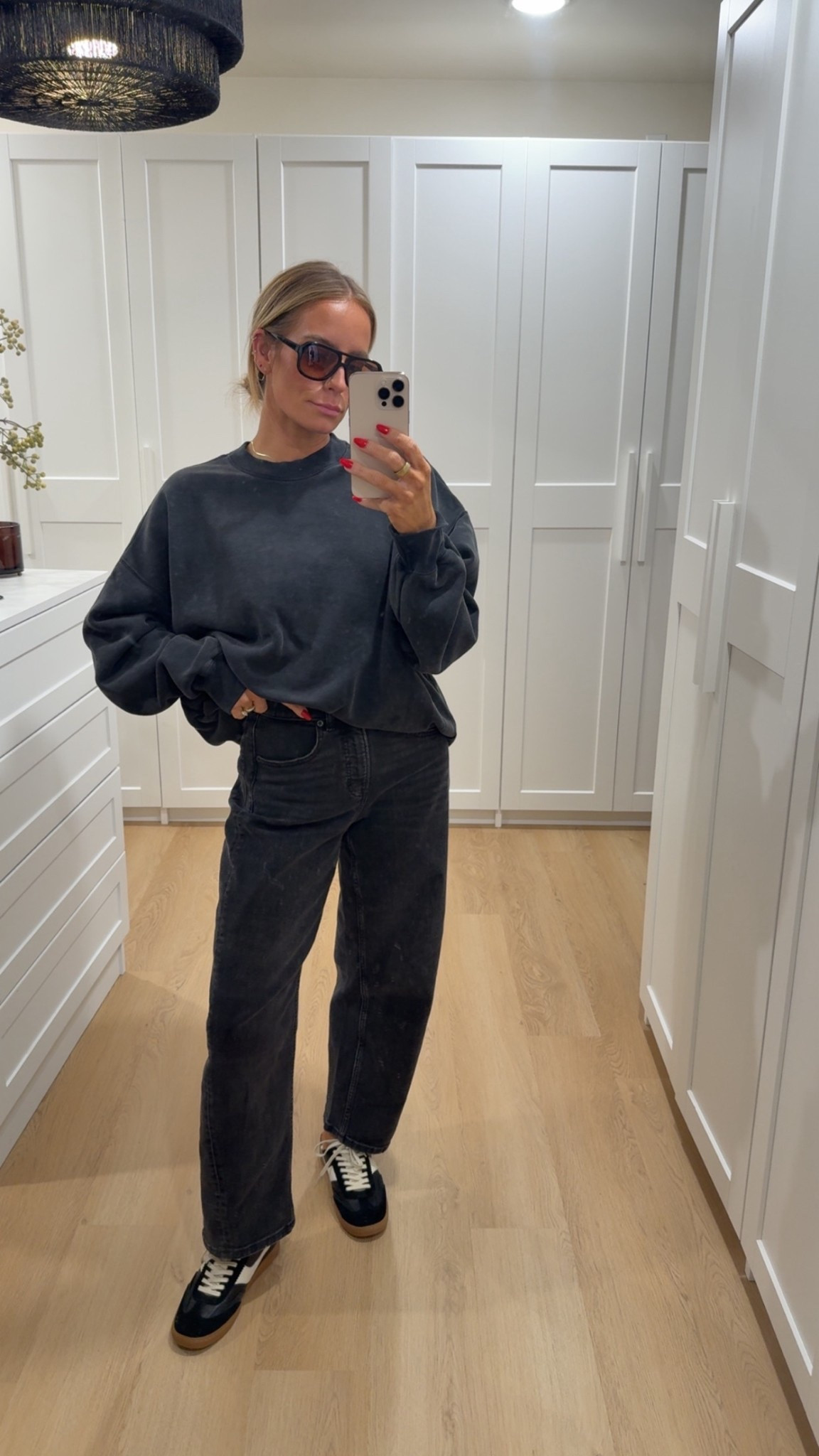 Faded black on faded black?! Don’t mind if I do! 
   
Use Code JESSICABXSPANX 
DENIM: Size small 
Sweatshirt: large 
Shoes: I at first bought my true size 8 1/2 and they were too small so I sized up a half a size 

I apologize in advance for this, but I have had this crewneck for a while now and I don’t remember if it came the true black and it’s been washed so much that it has faded or if this is how the black comes 🫠